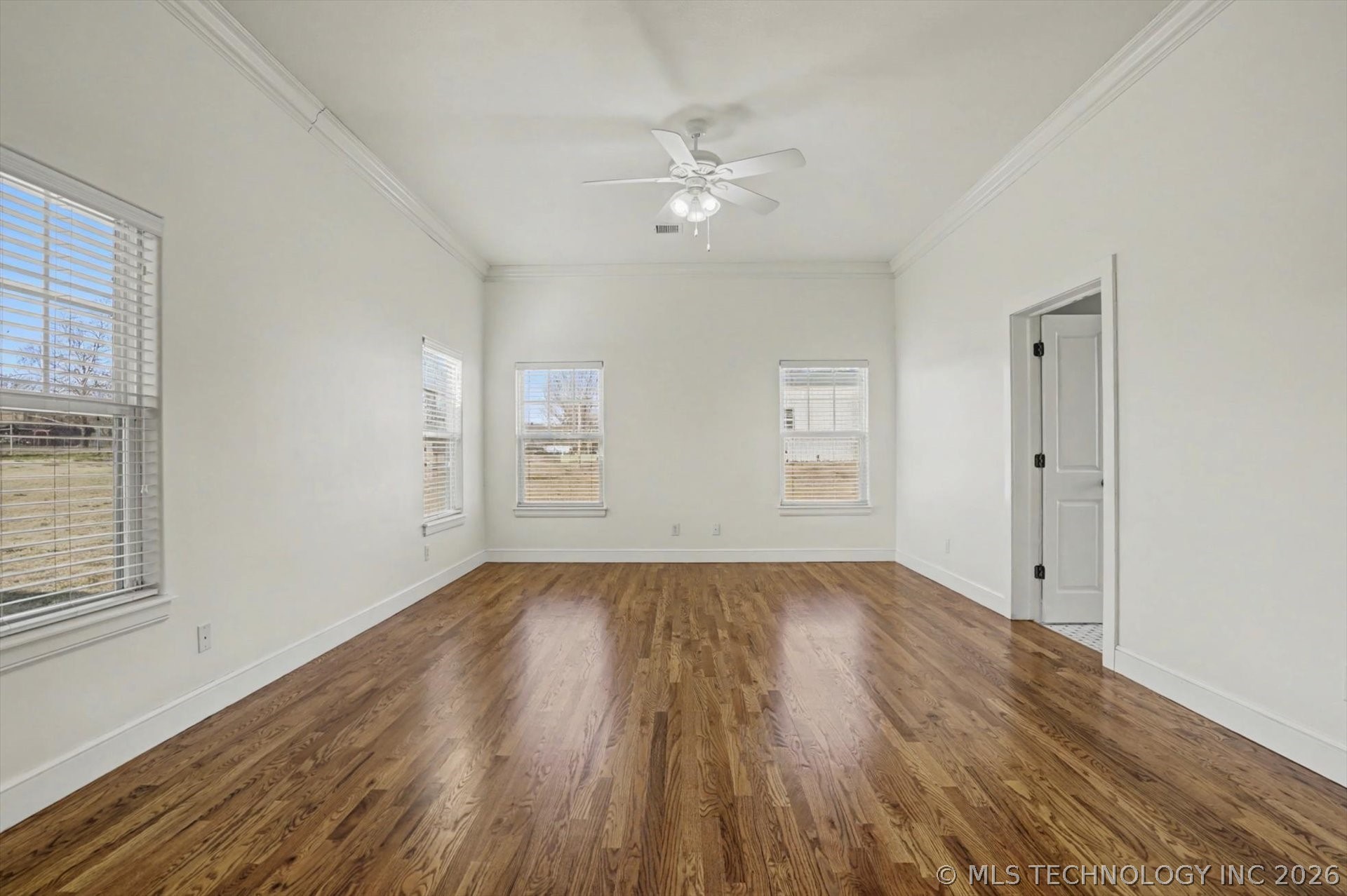 5892 W 33rd Street Property Photo 19