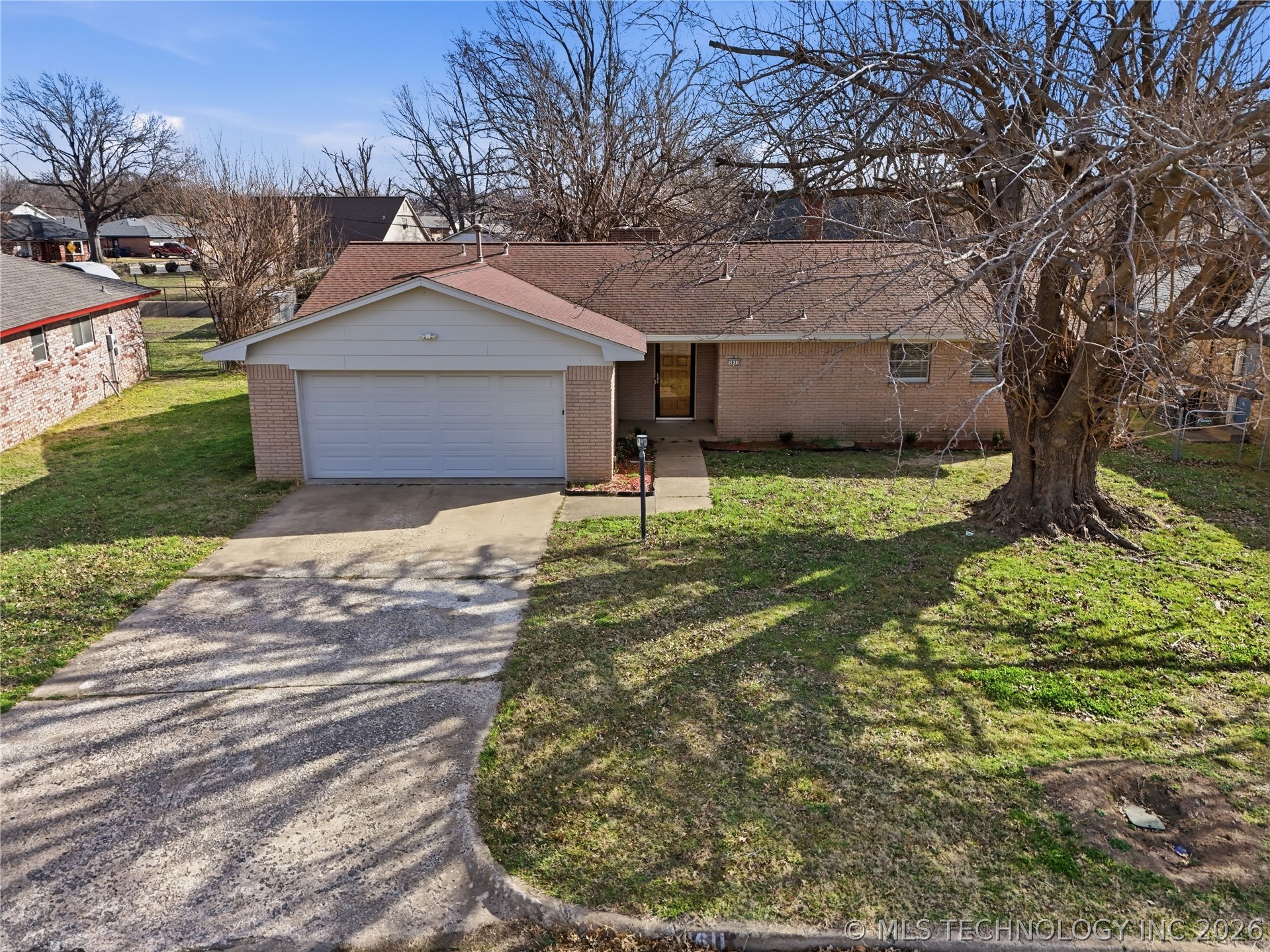 1611 S 116th East Avenue Property Photo 2