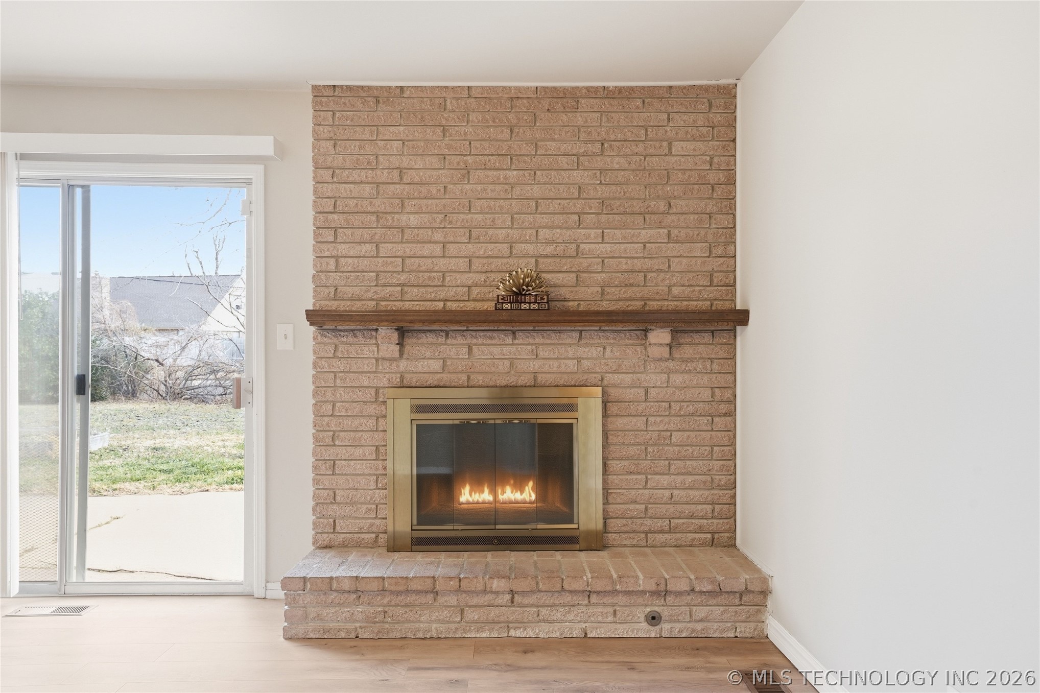 1611 S 116th East Avenue Property Photo 4