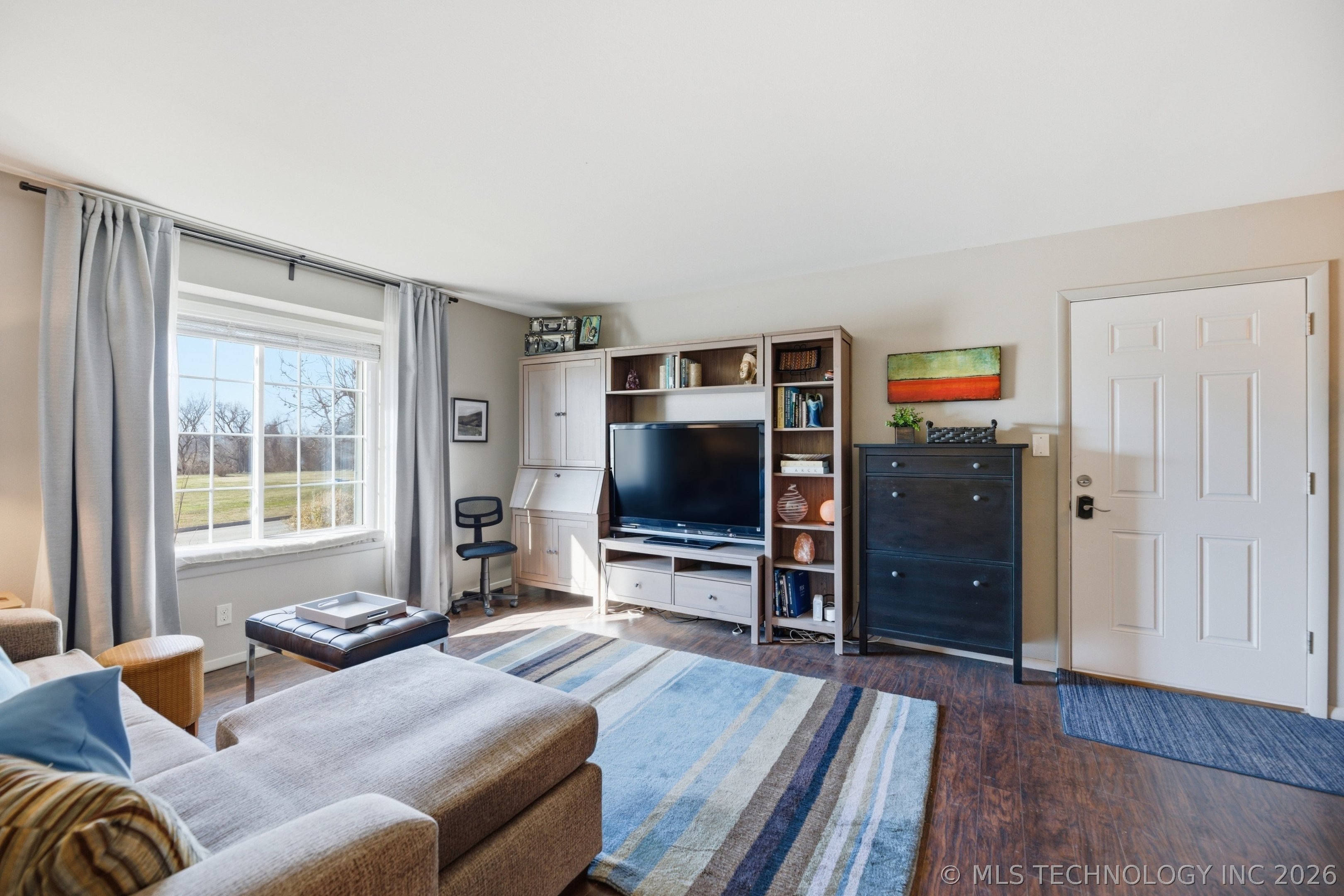 3701 Riverside Drive 6 Property Photo 8