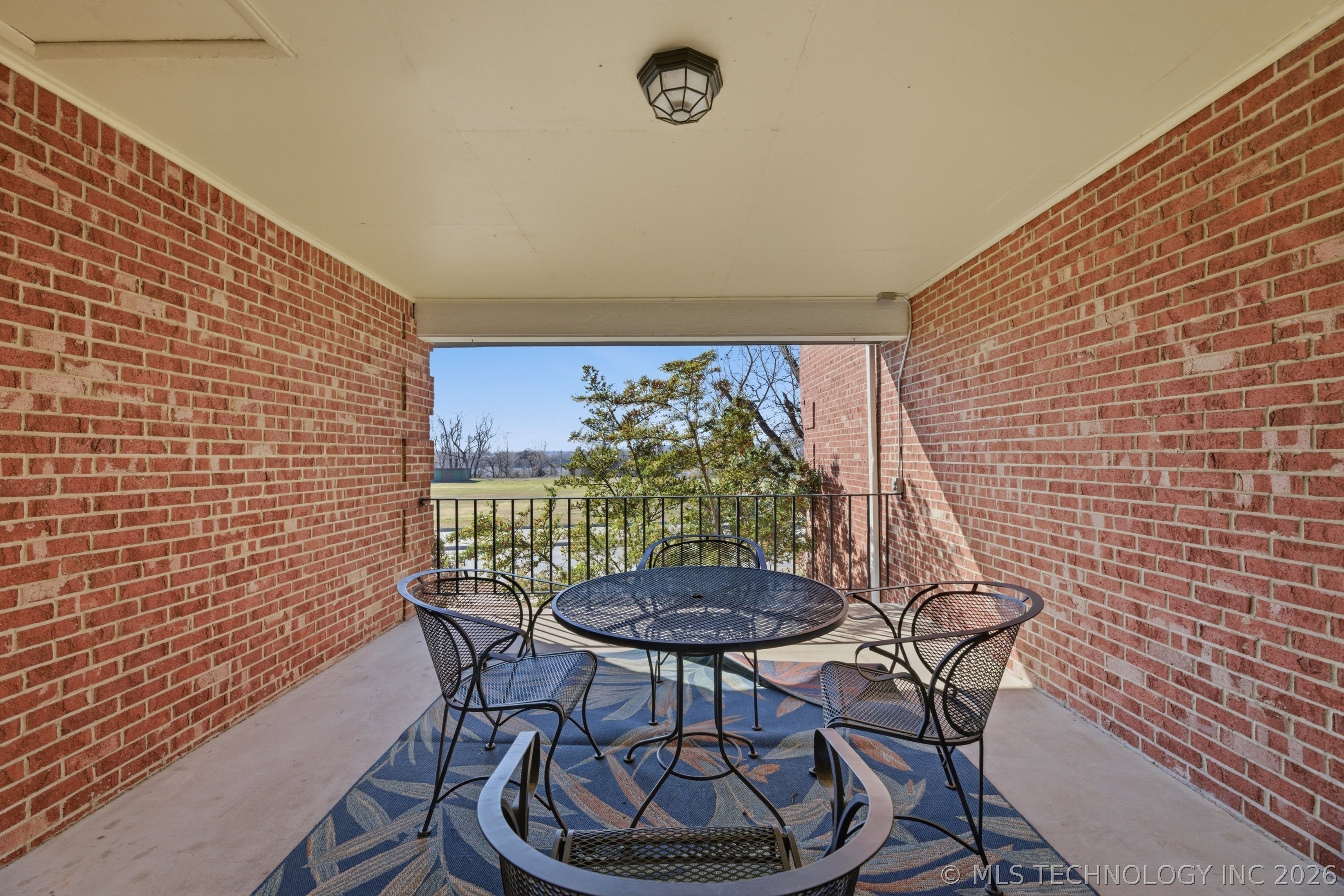 3701 Riverside Drive 6 Property Photo 16
