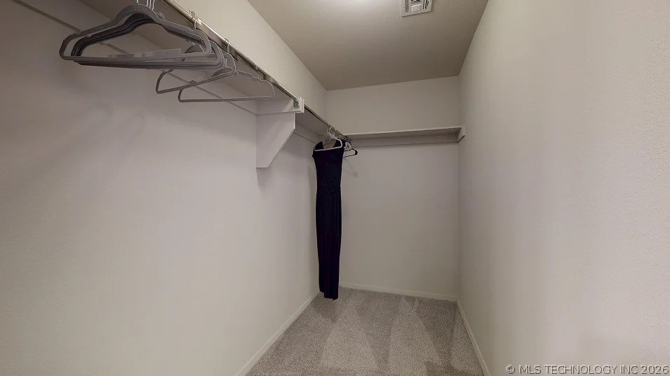 7121 S Maple Avenue Property Photo 12