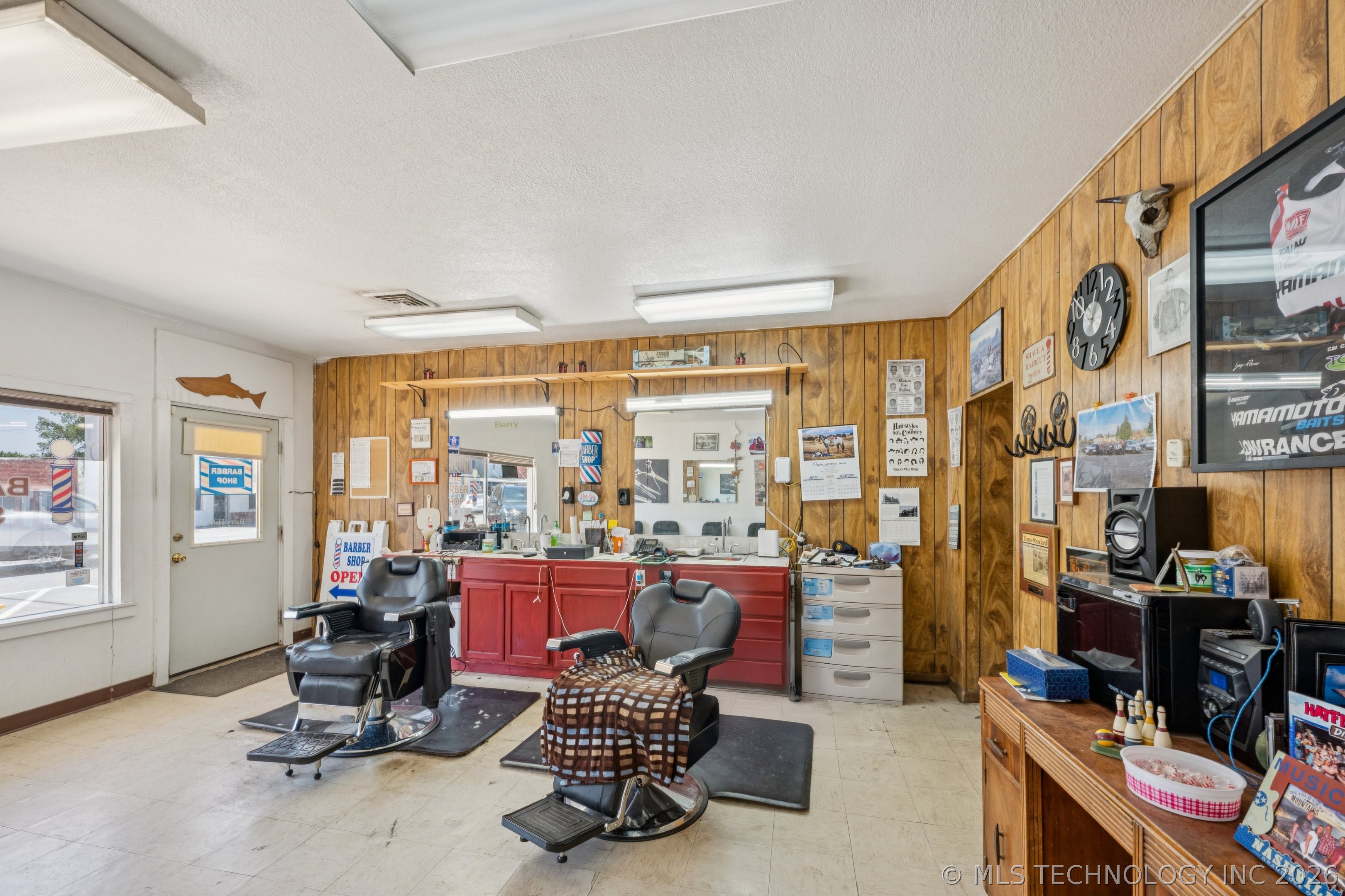 139 S Broadway Street Property Photo 5