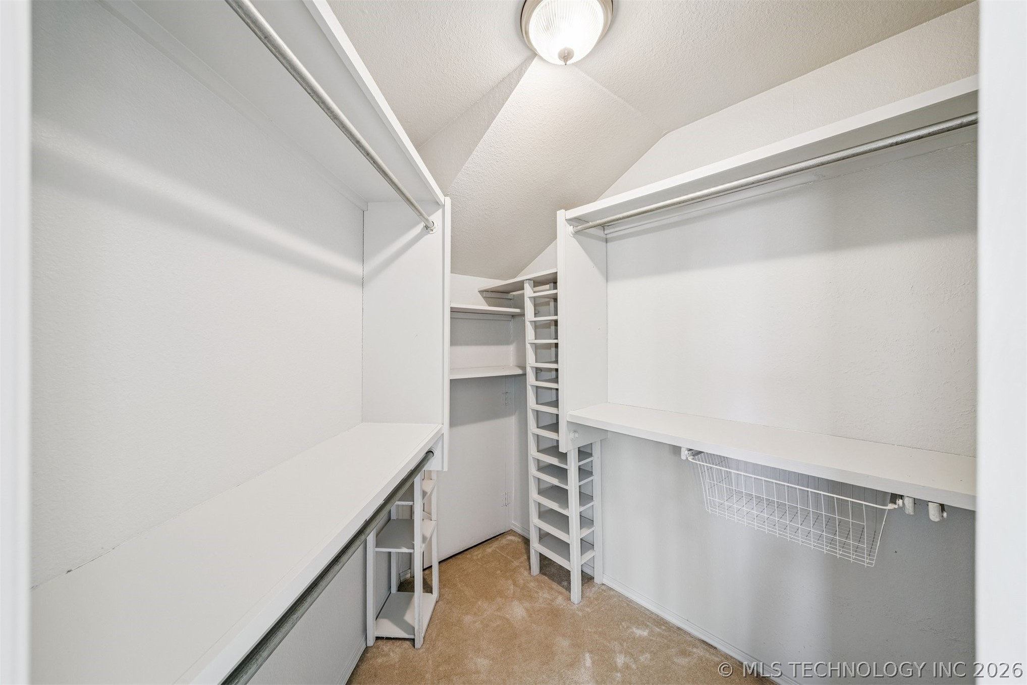 1301 N Willow Avenue Property Photo 28