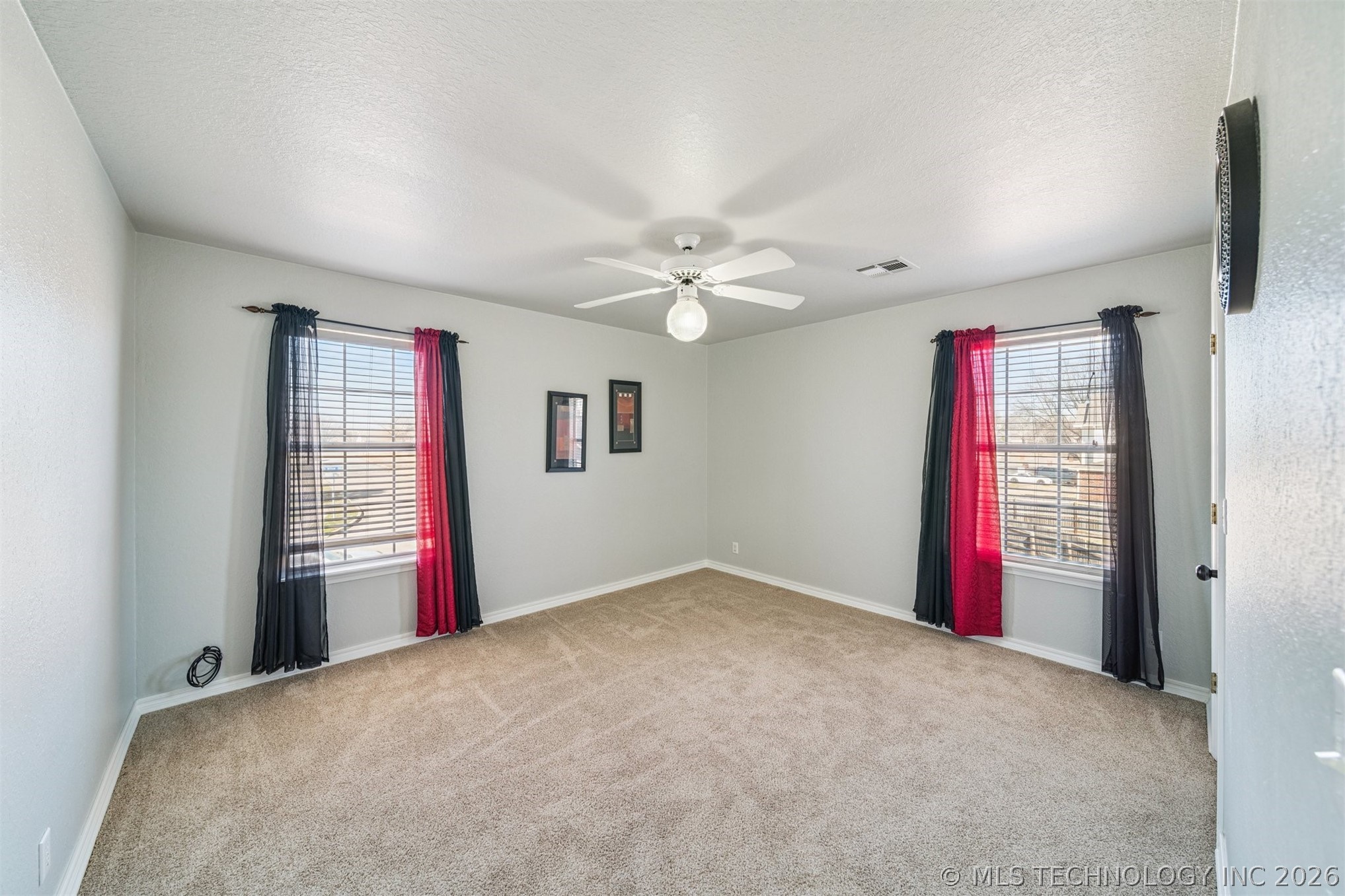 1301 N Willow Avenue Property Photo 34