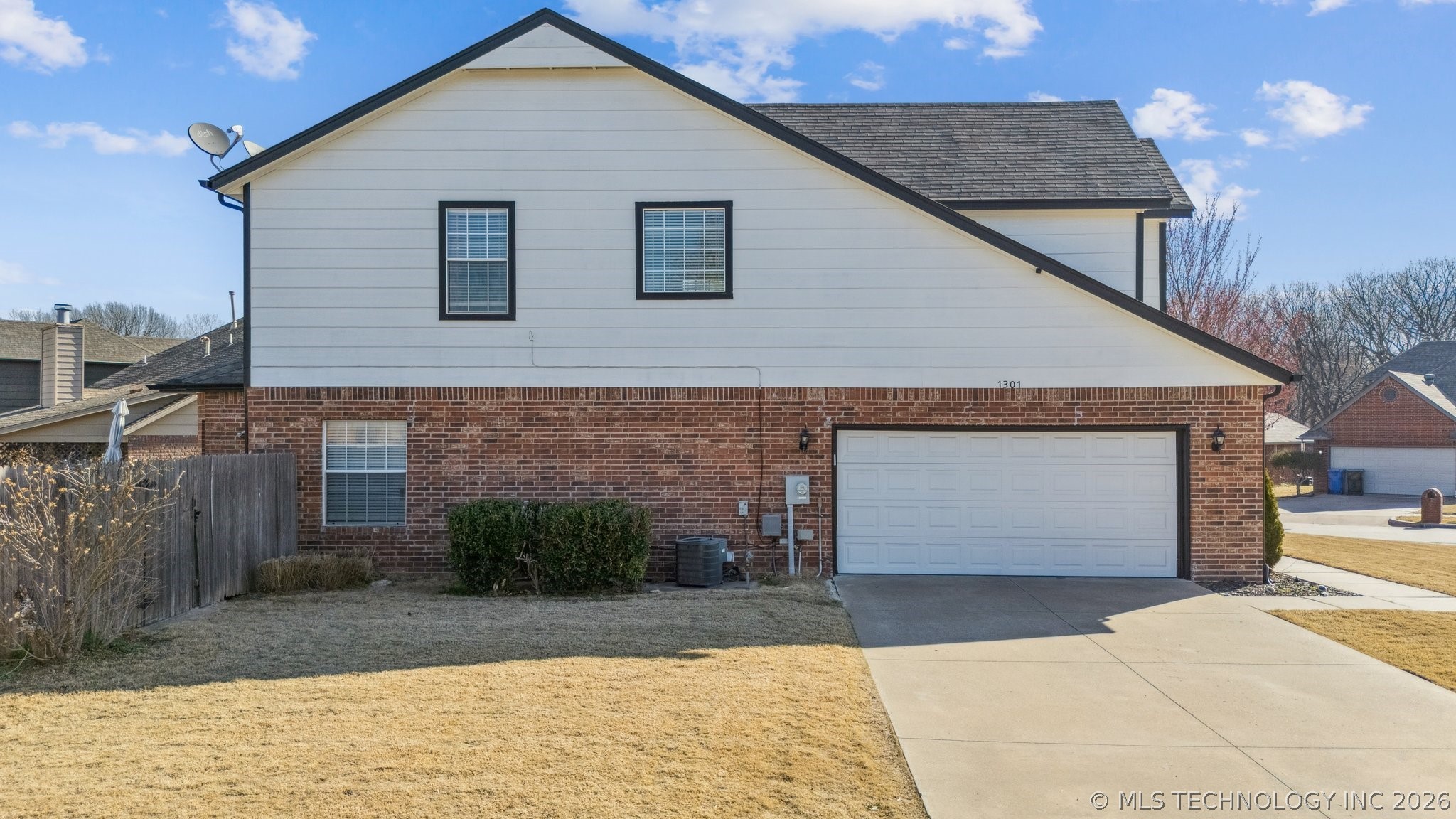 1301 N Willow Avenue Property Photo 38
