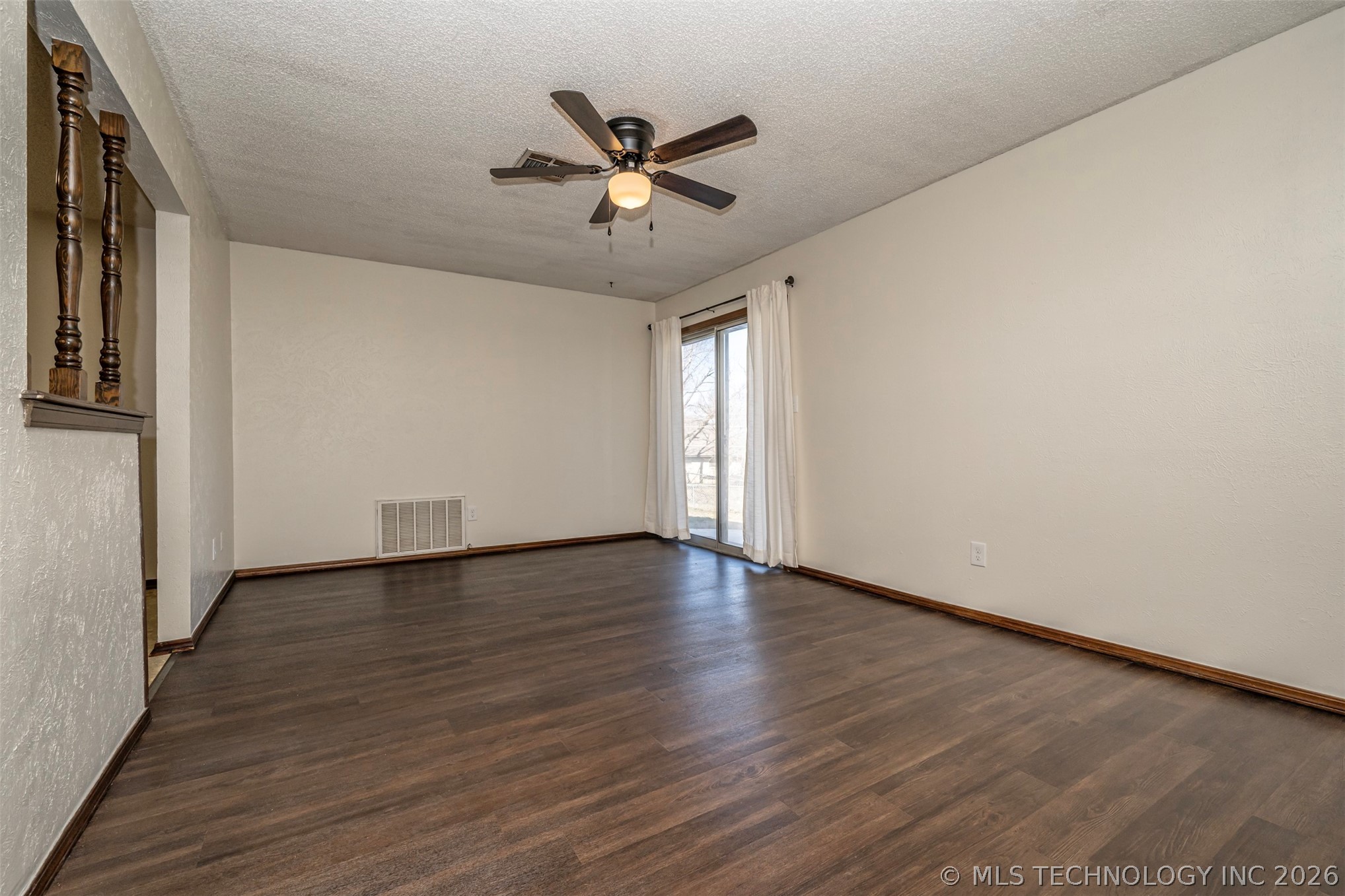 904 W 24th Street Property Photo 5