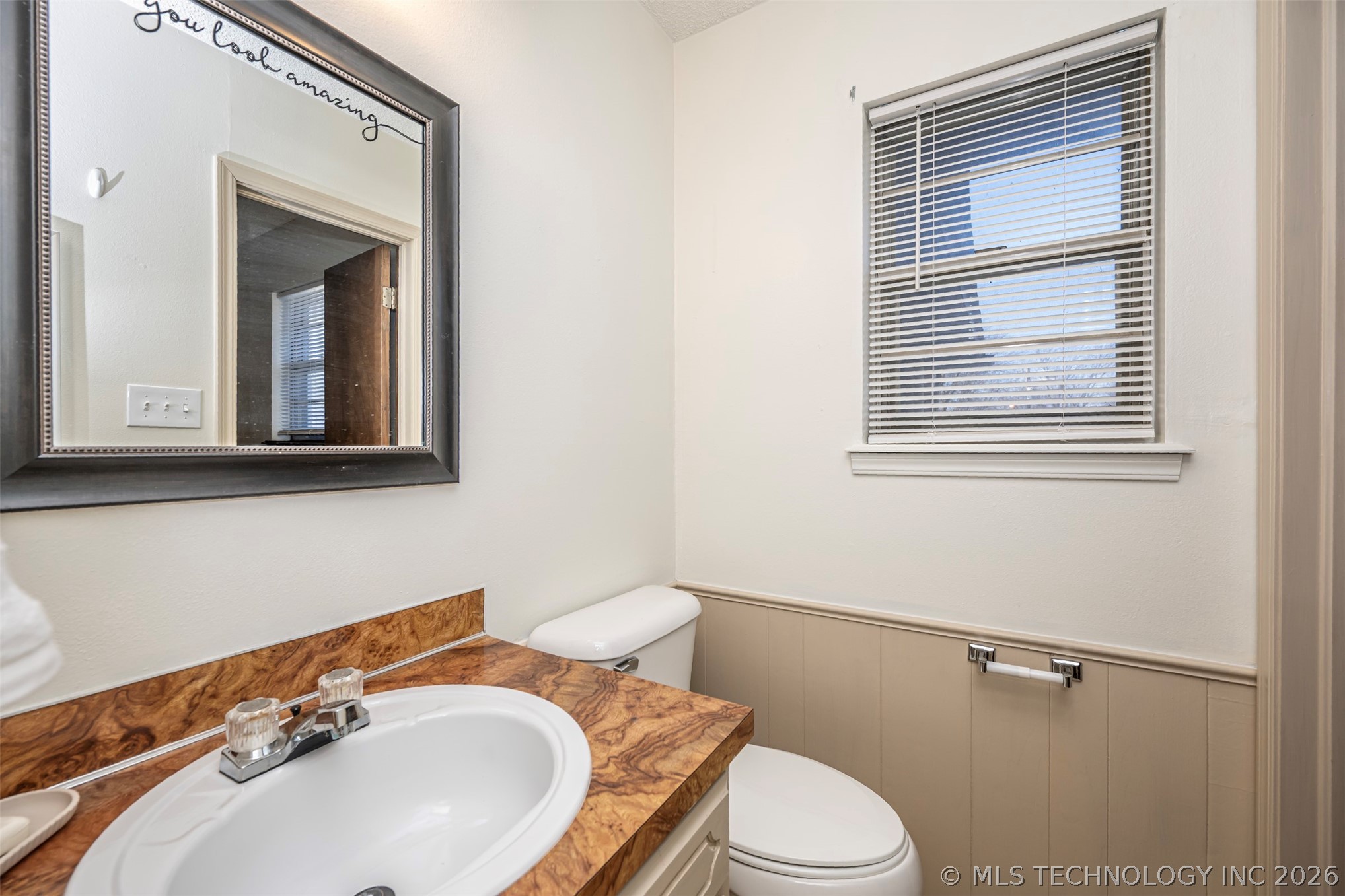 904 W 24th Street Property Photo 14