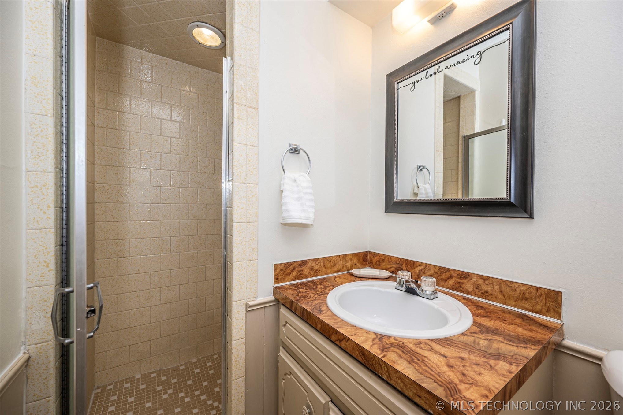904 W 24th Street Property Photo 15