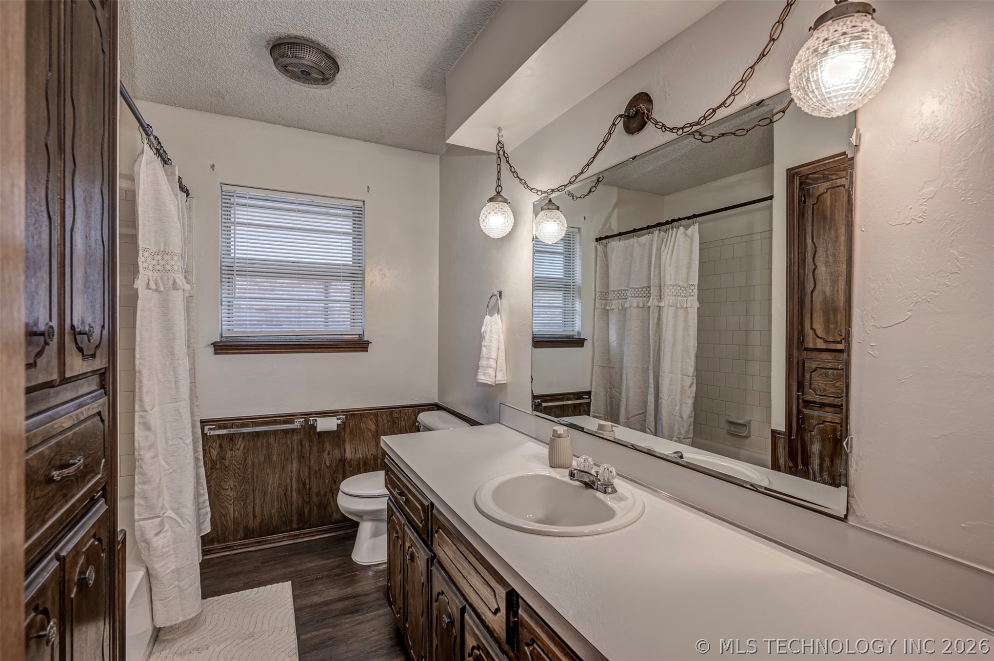904 W 24th Street Property Photo 16