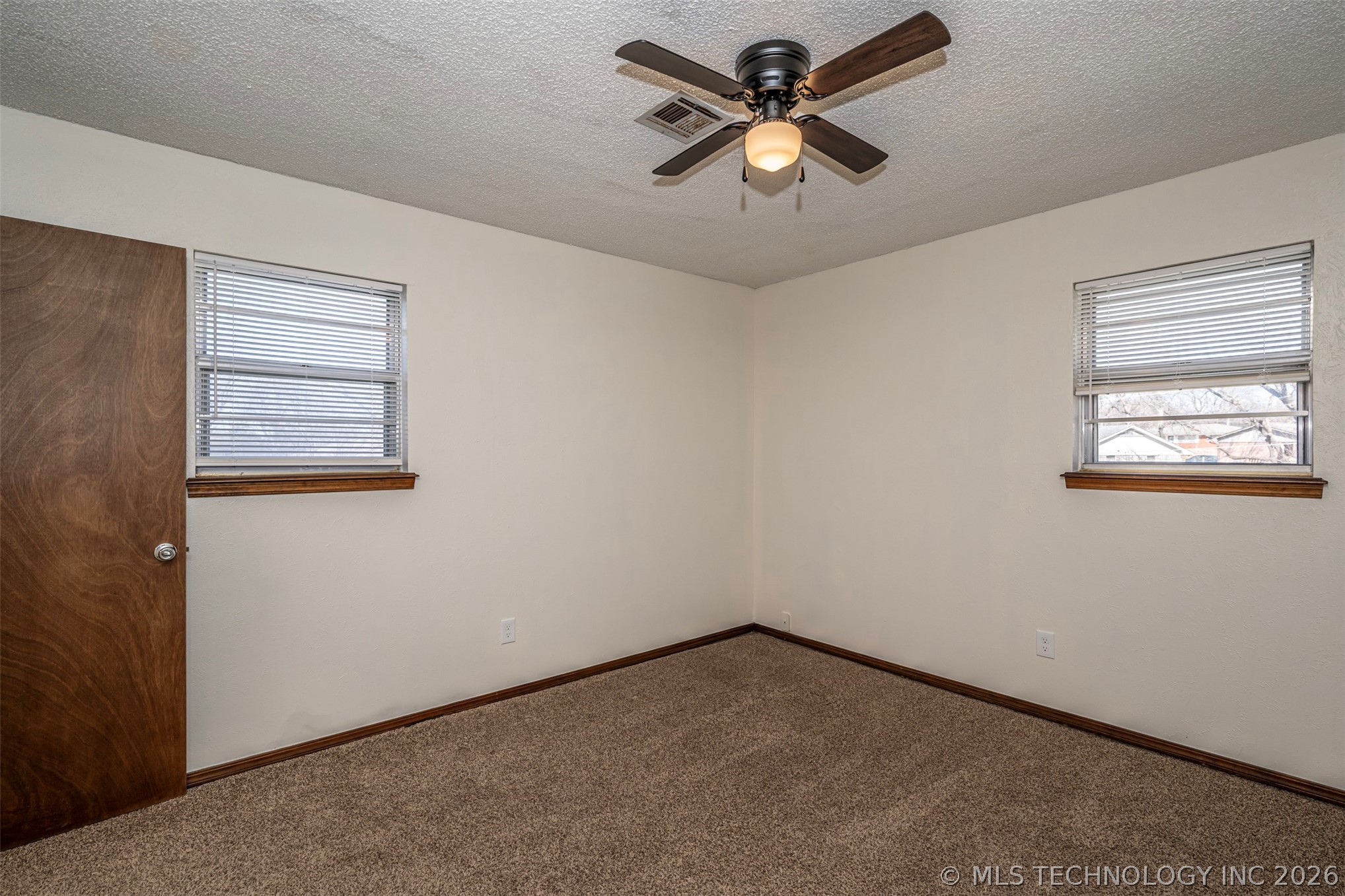 904 W 24th Street Property Photo 18