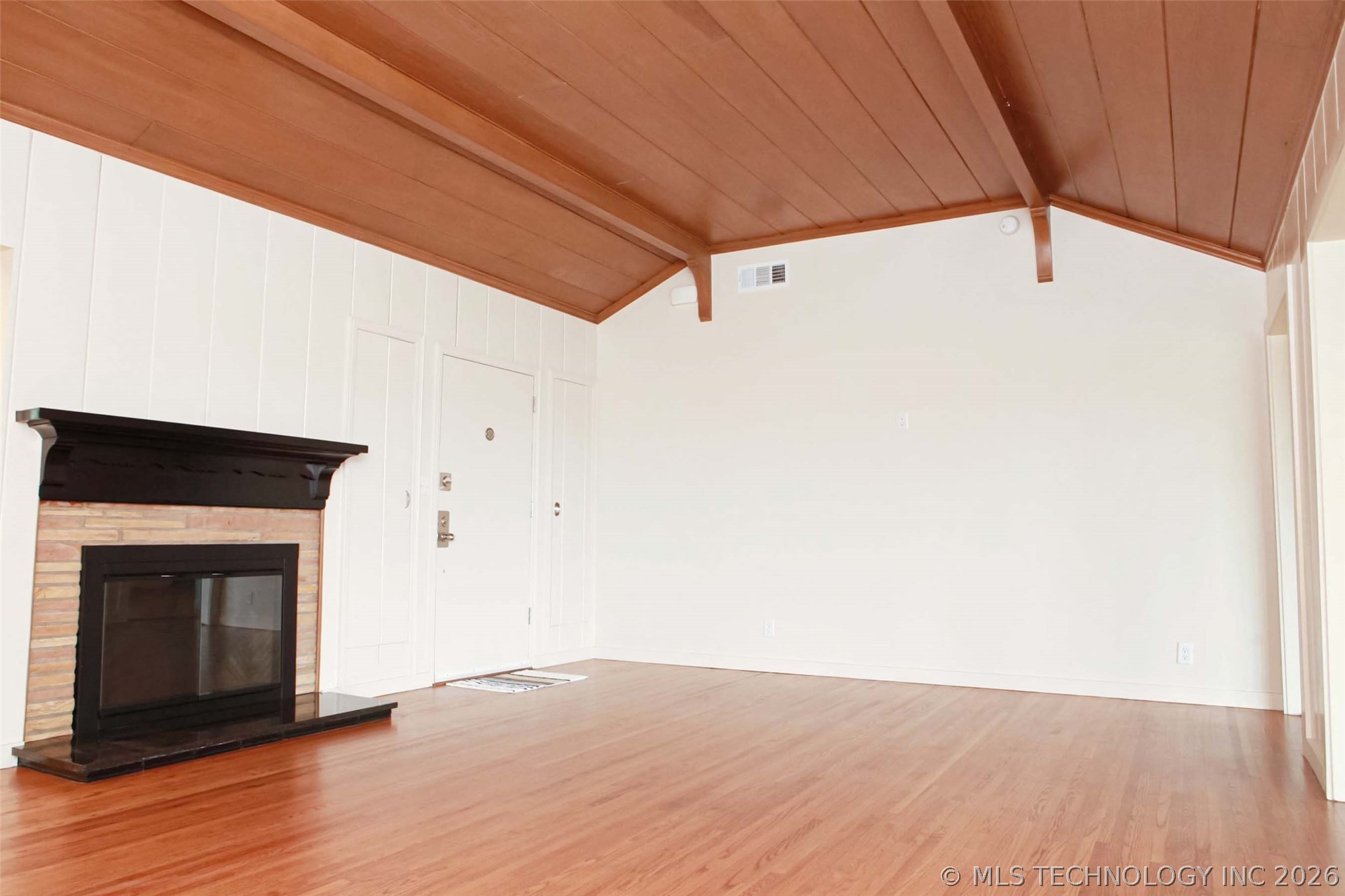 2211 N Denver Place Property Photo 12