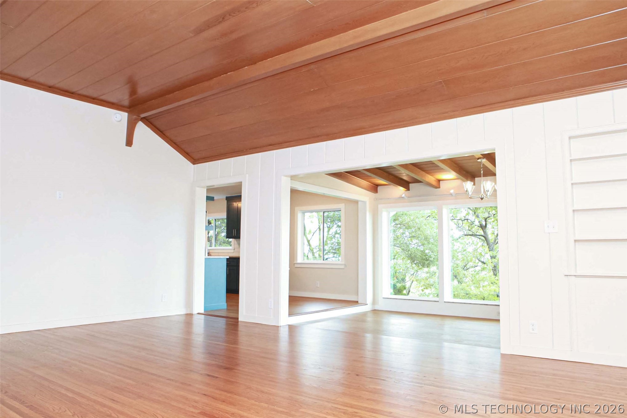 2211 N Denver Place Property Photo 14