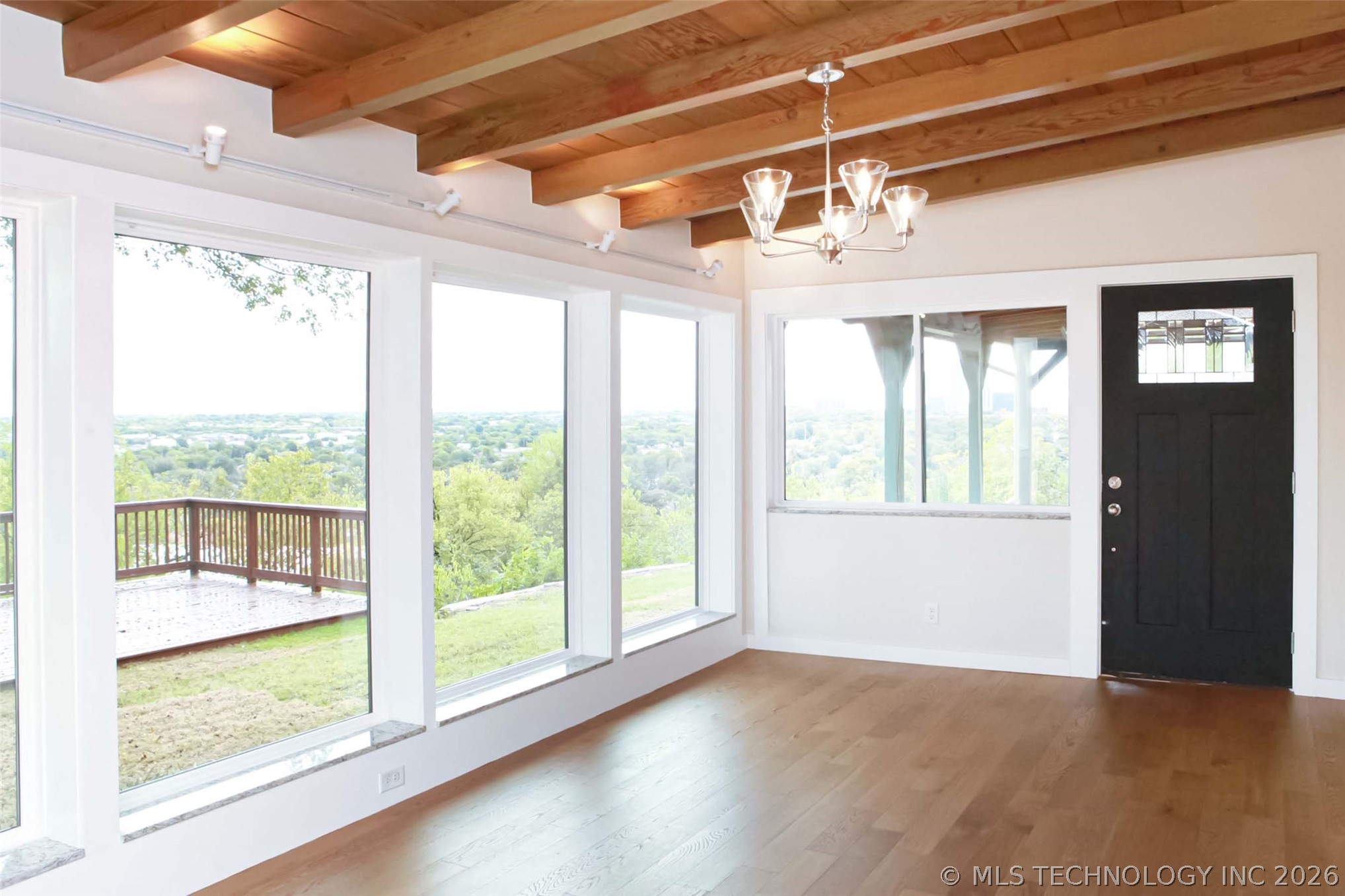 2211 N Denver Place Property Photo 15