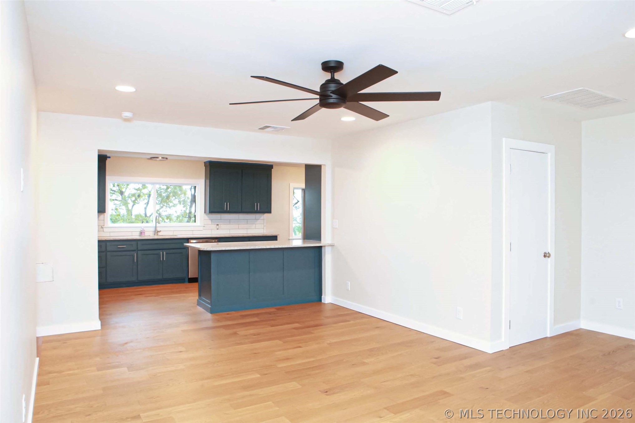 2211 N Denver Place Property Photo 23