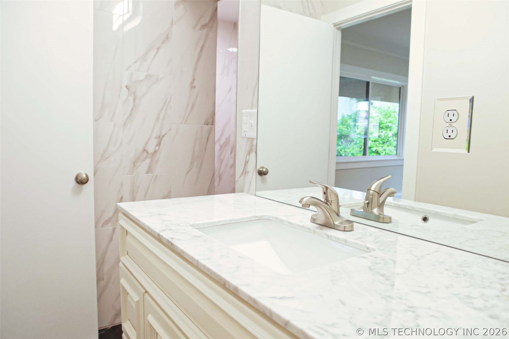 2211 N Denver Place Property Photo 32