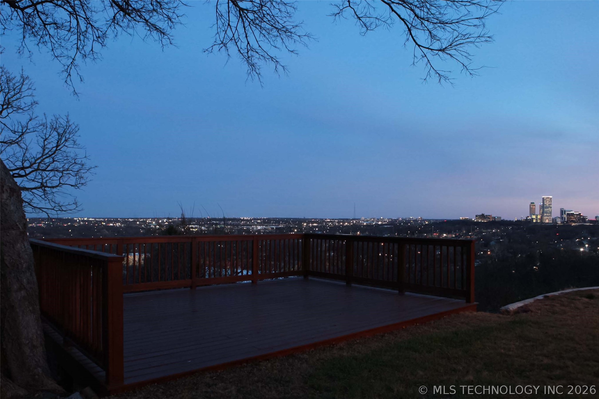 2211 N Denver Place Property Photo 56