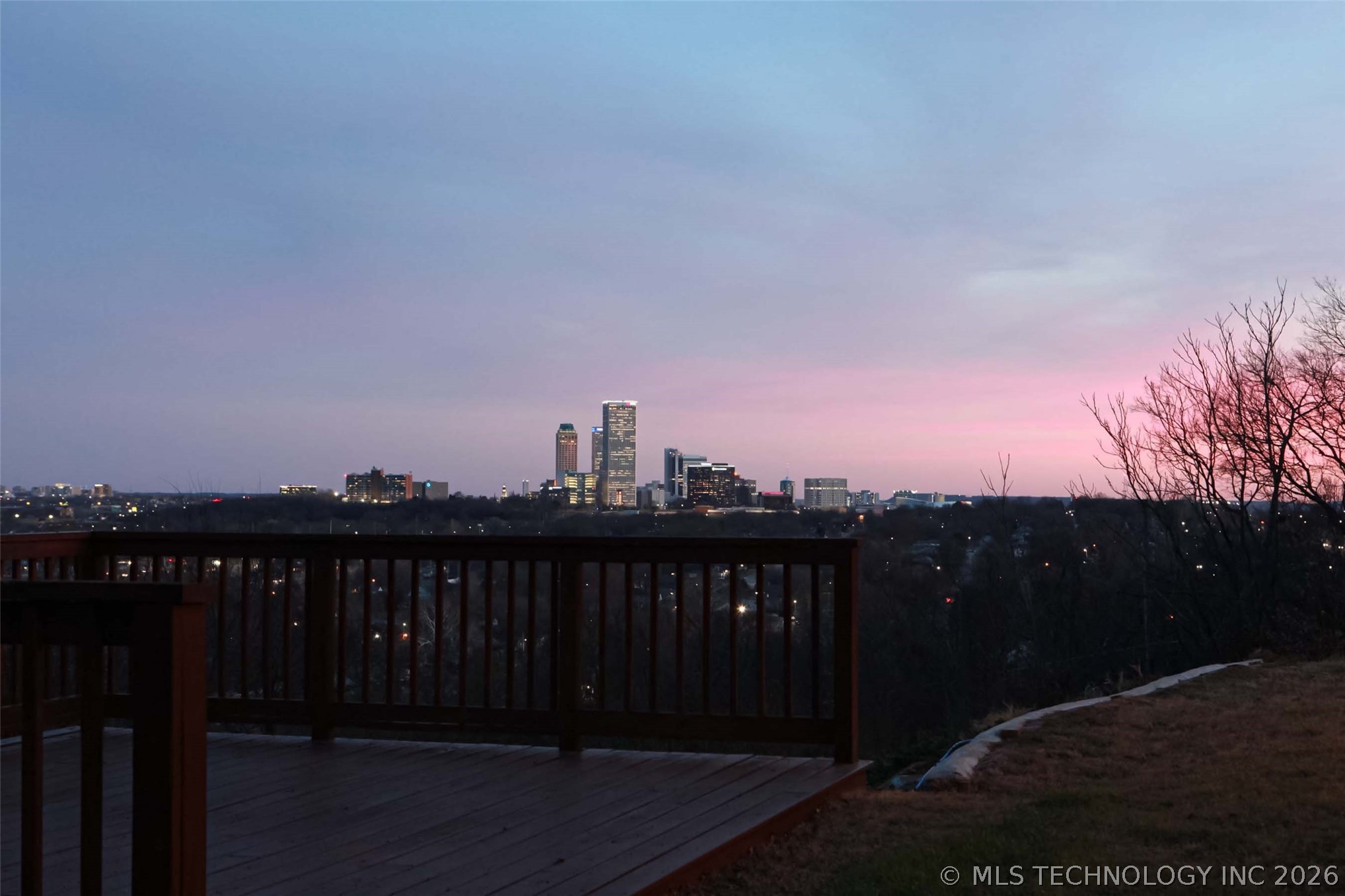2211 N Denver Place Property Photo 58