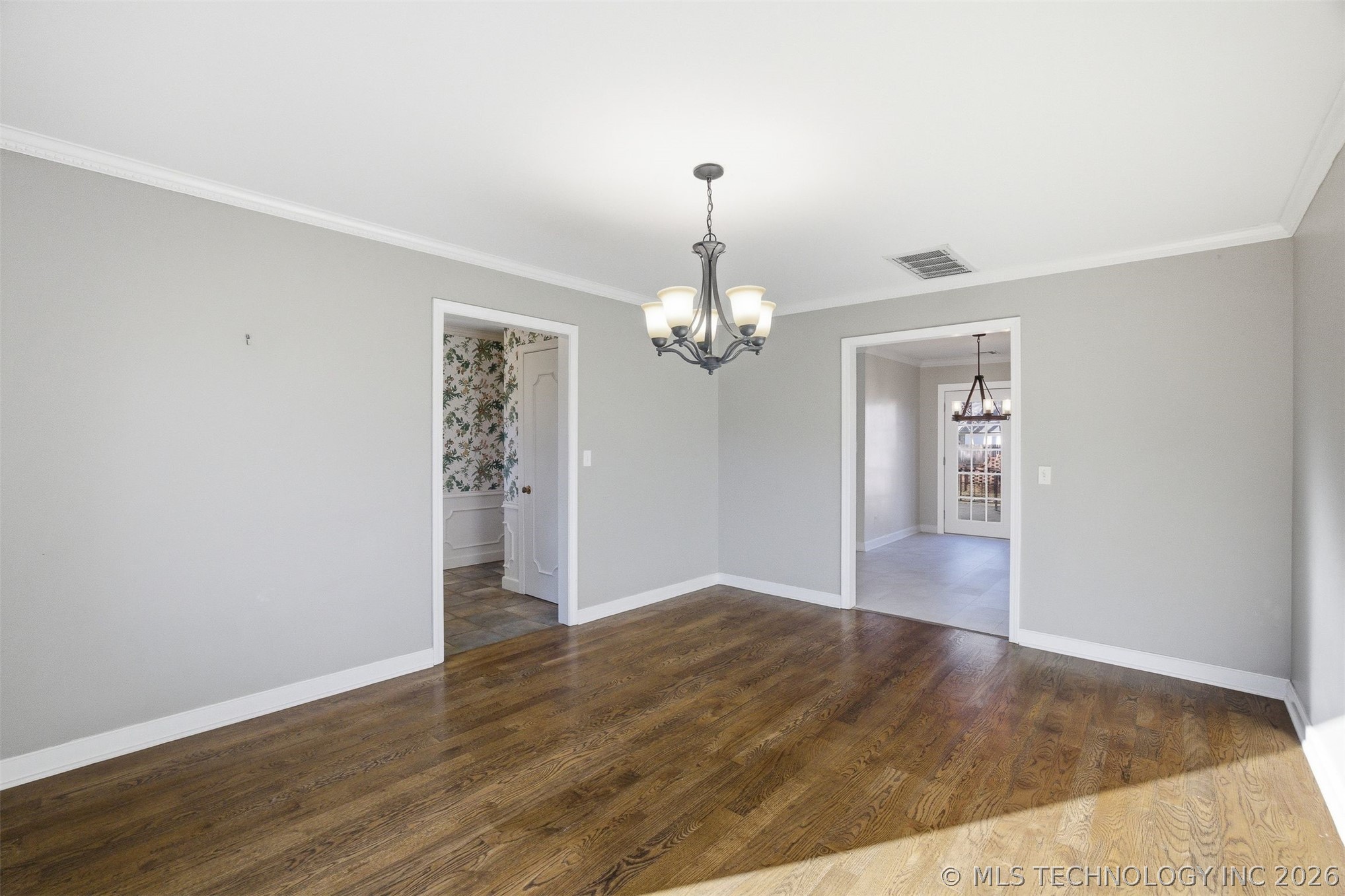 5644 S Delaware Avenue Property Photo 8