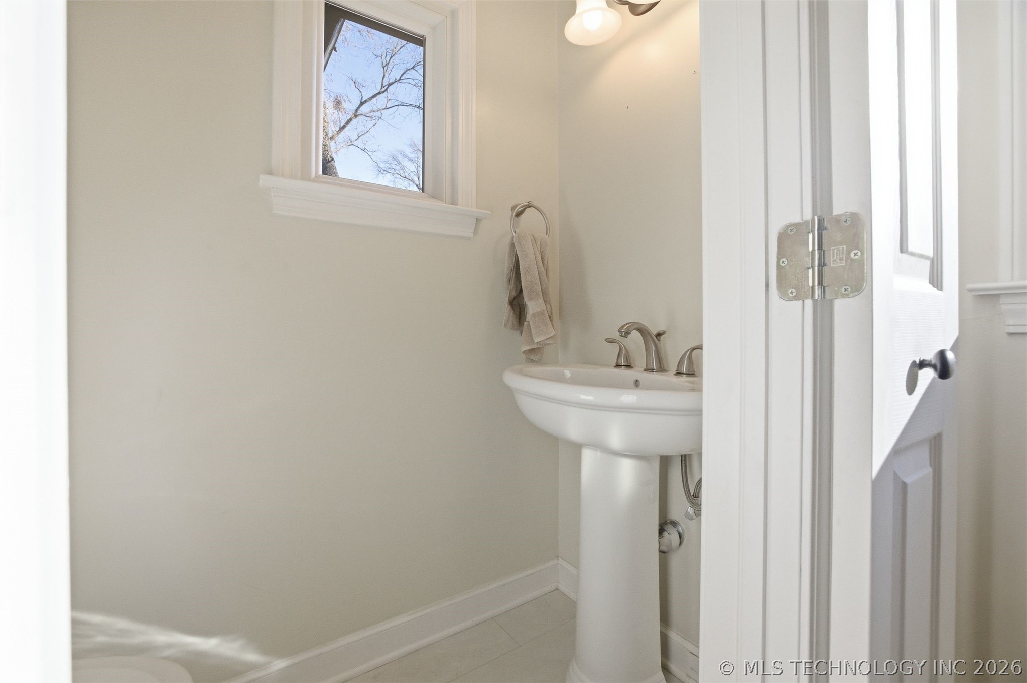 5644 S Delaware Avenue Property Photo 24