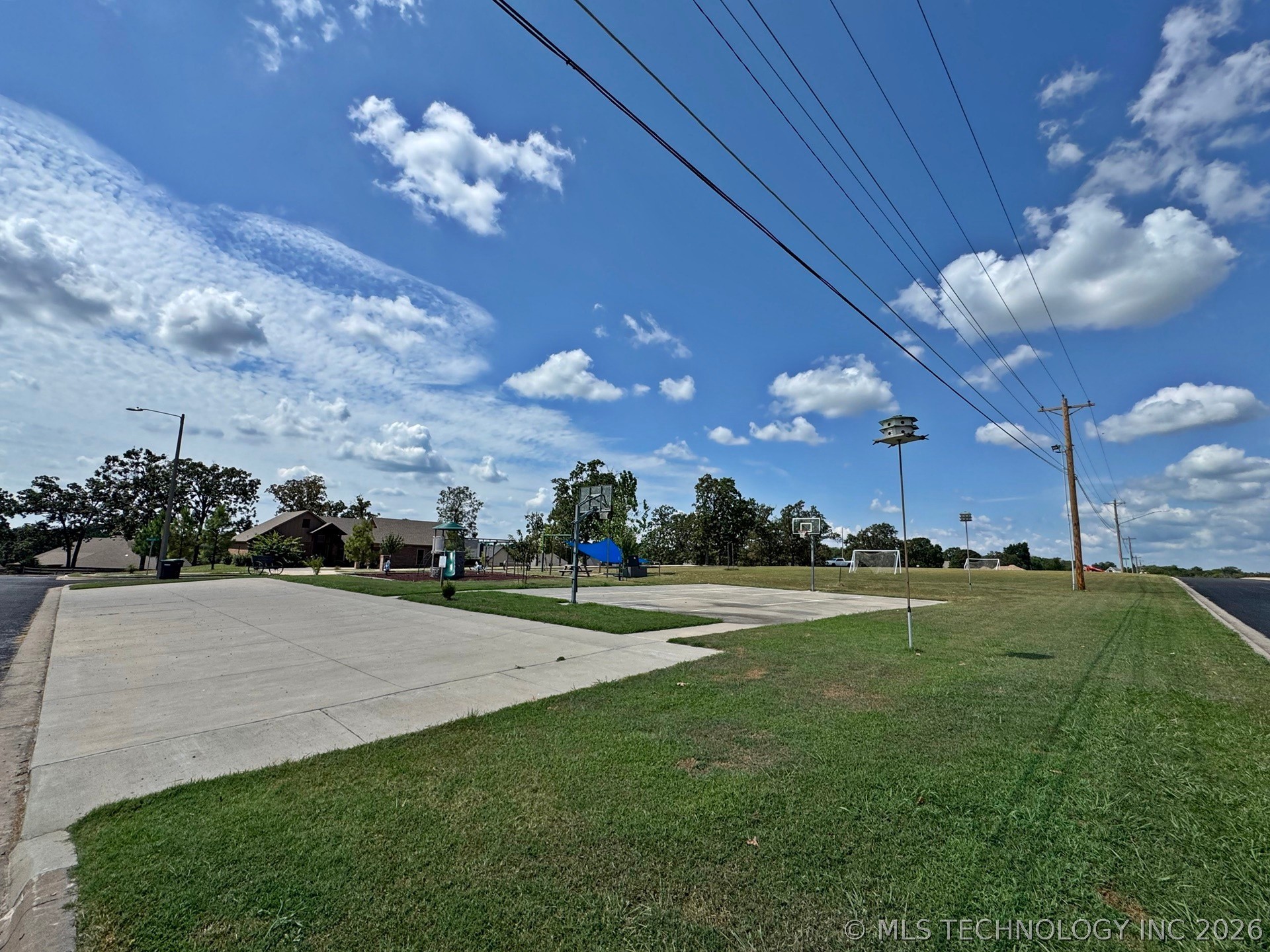 780 W Southlake Drive Property Photo 31