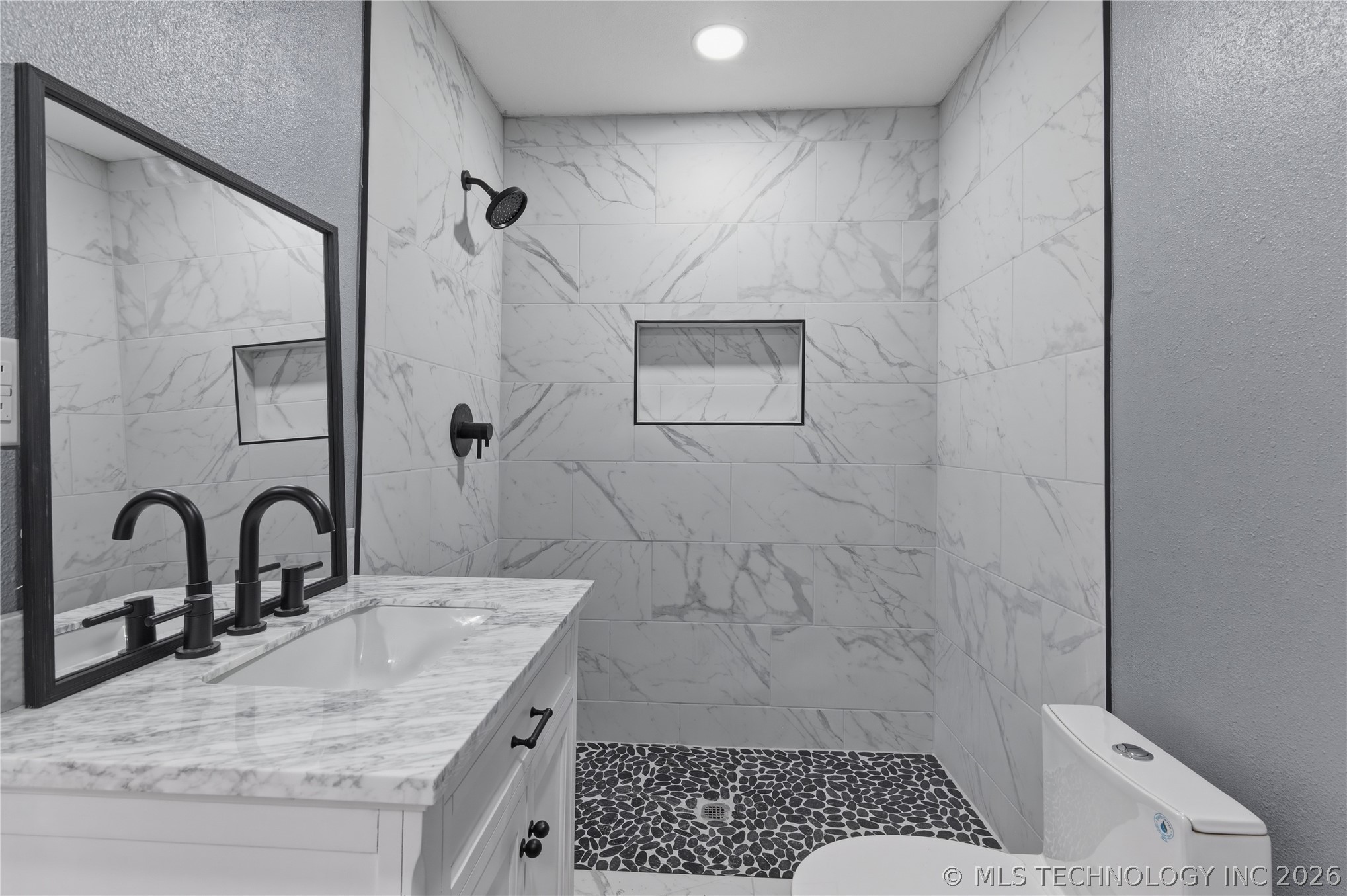 2004 Denison Street Property Photo 17