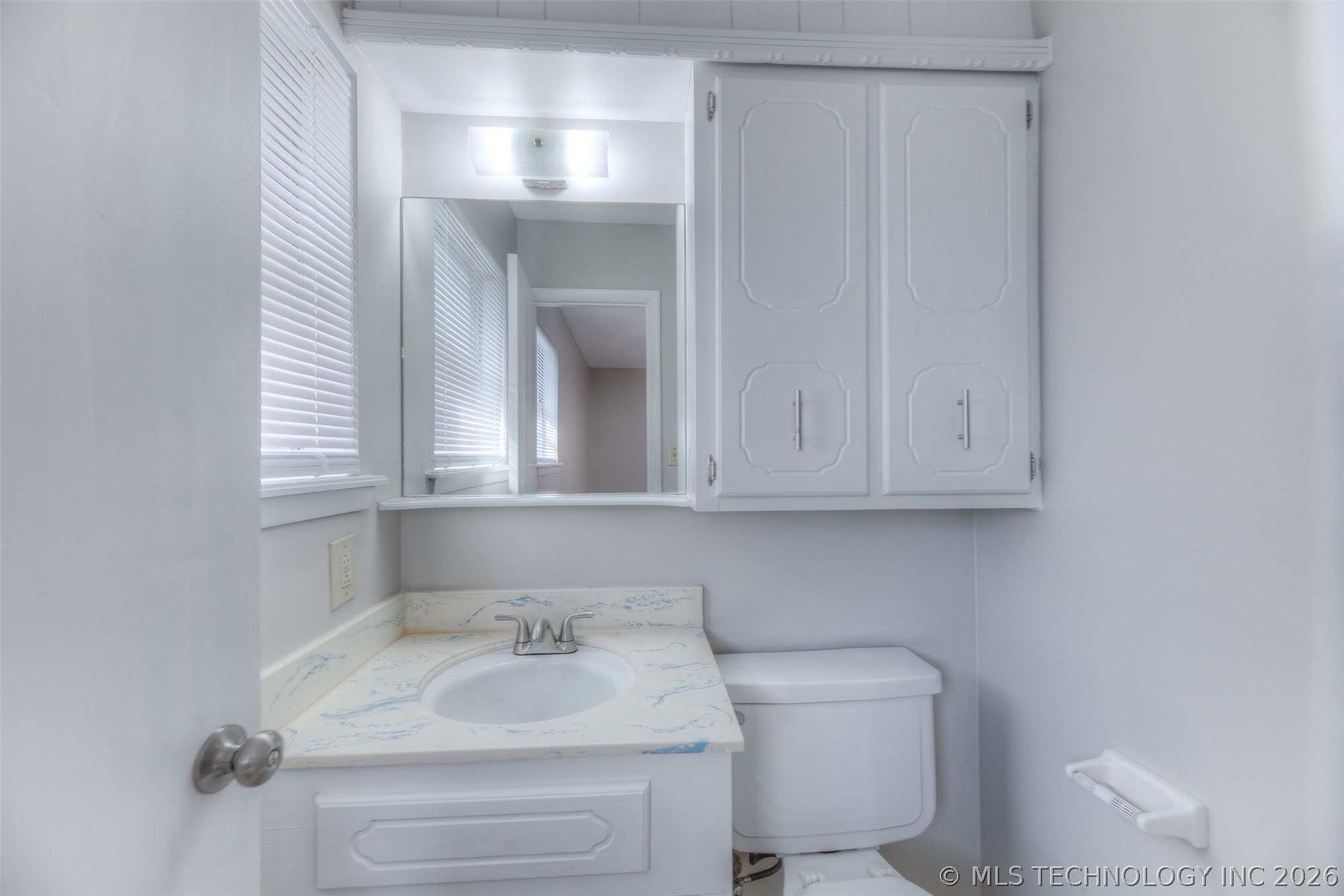 404 E 18th Street Property Photo 17