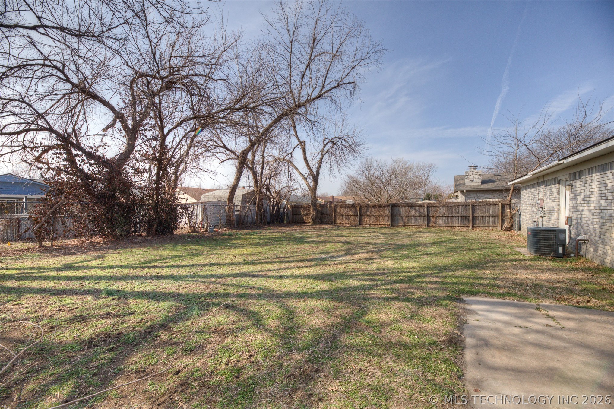 404 E 18th Street Property Photo 21