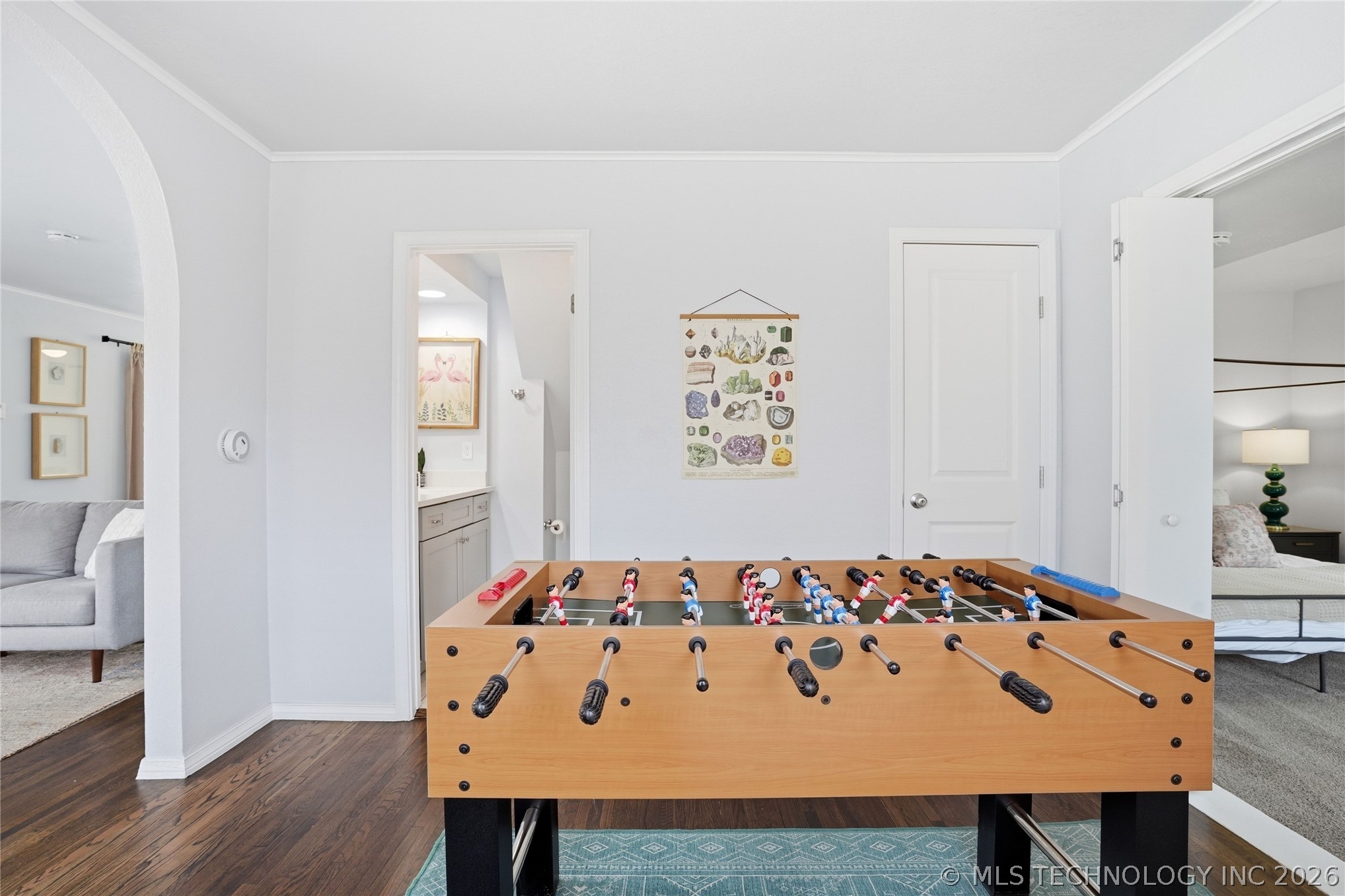 1104 E 35th Place Property Photo 30