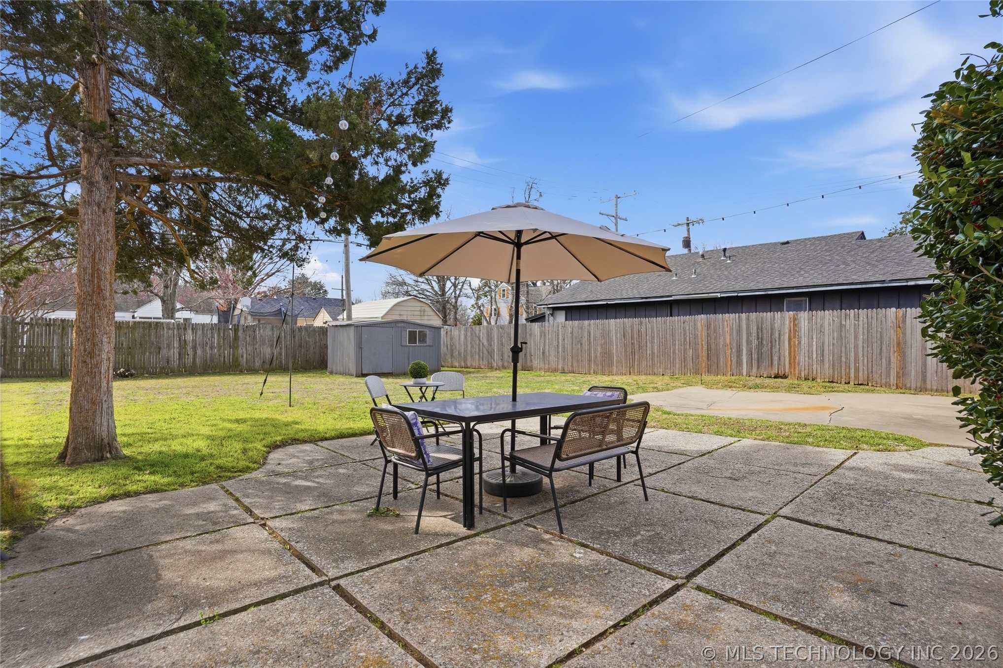 1104 E 35th Place Property Photo 56