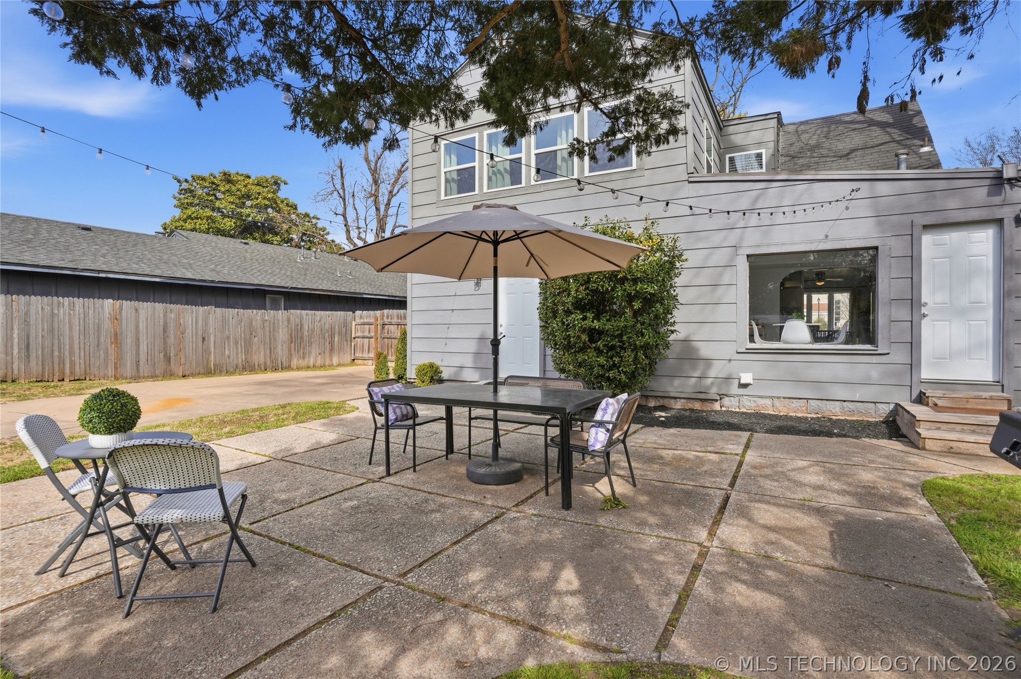 1104 E 35th Place Property Photo 61