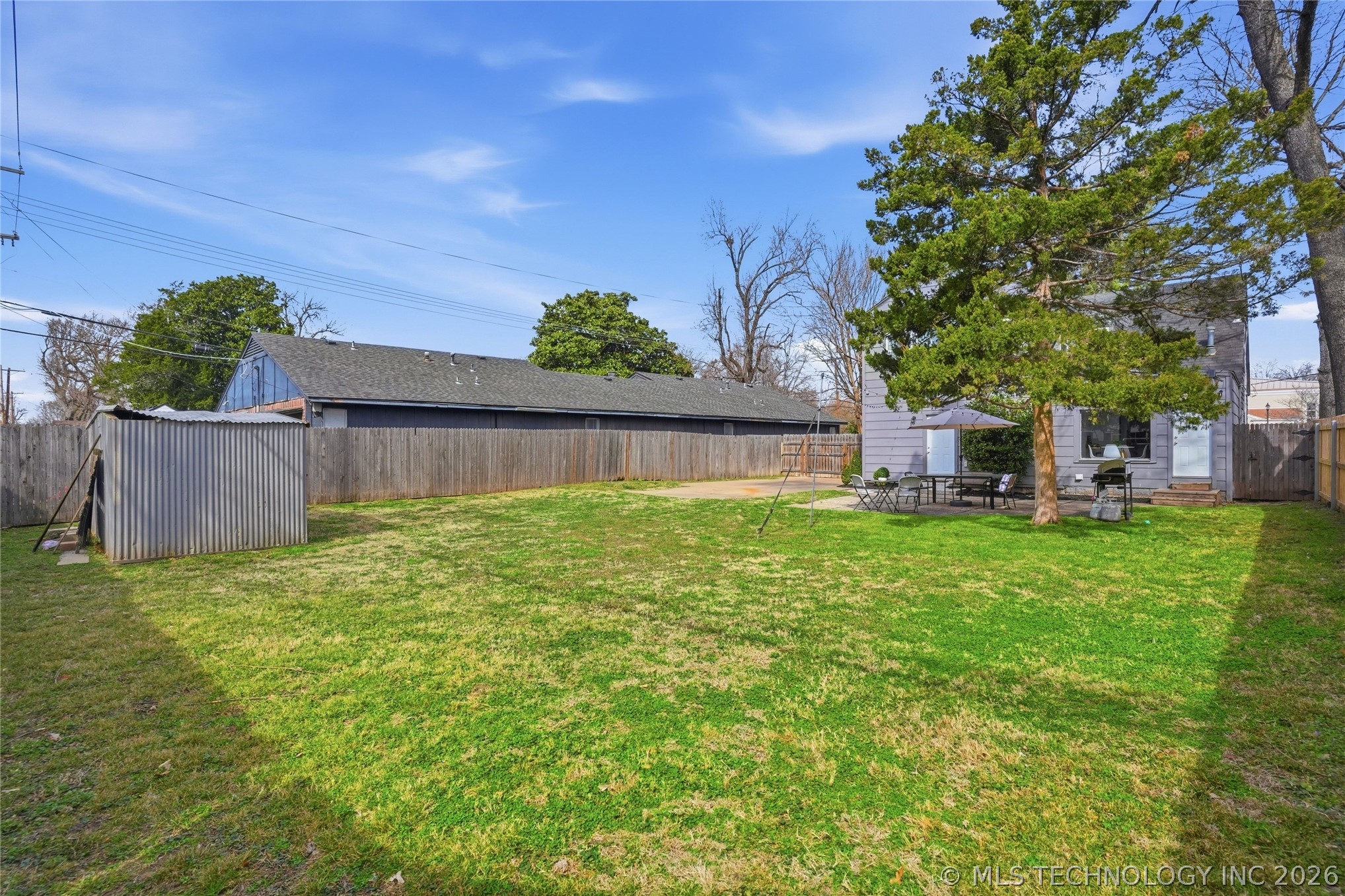 1104 E 35th Place Property Photo 64