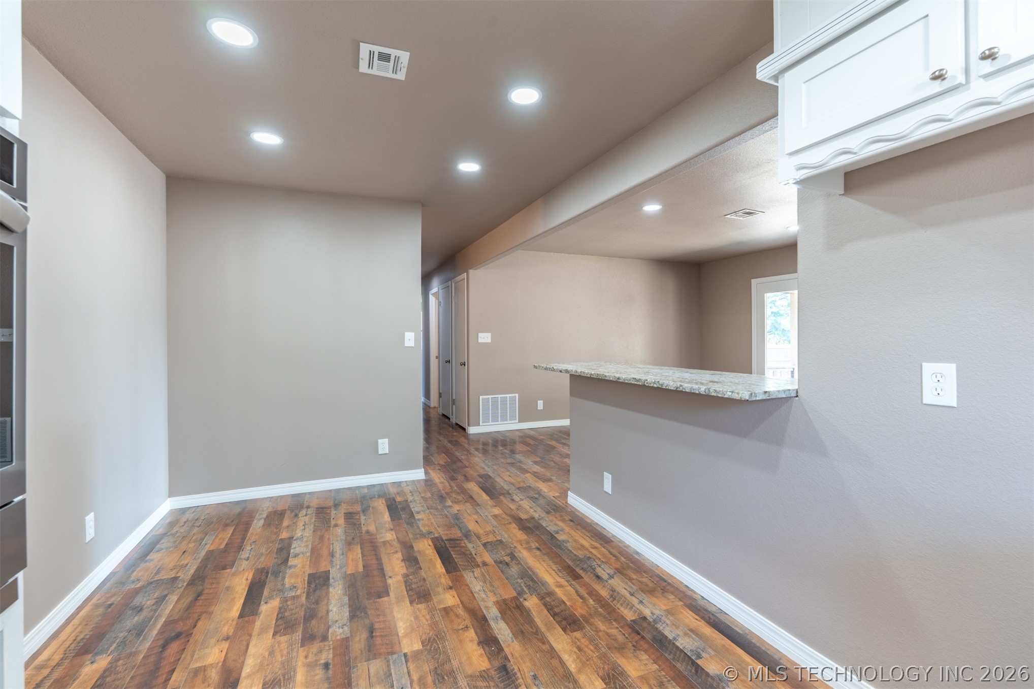 15536 E Anderson Drive Property Photo 11