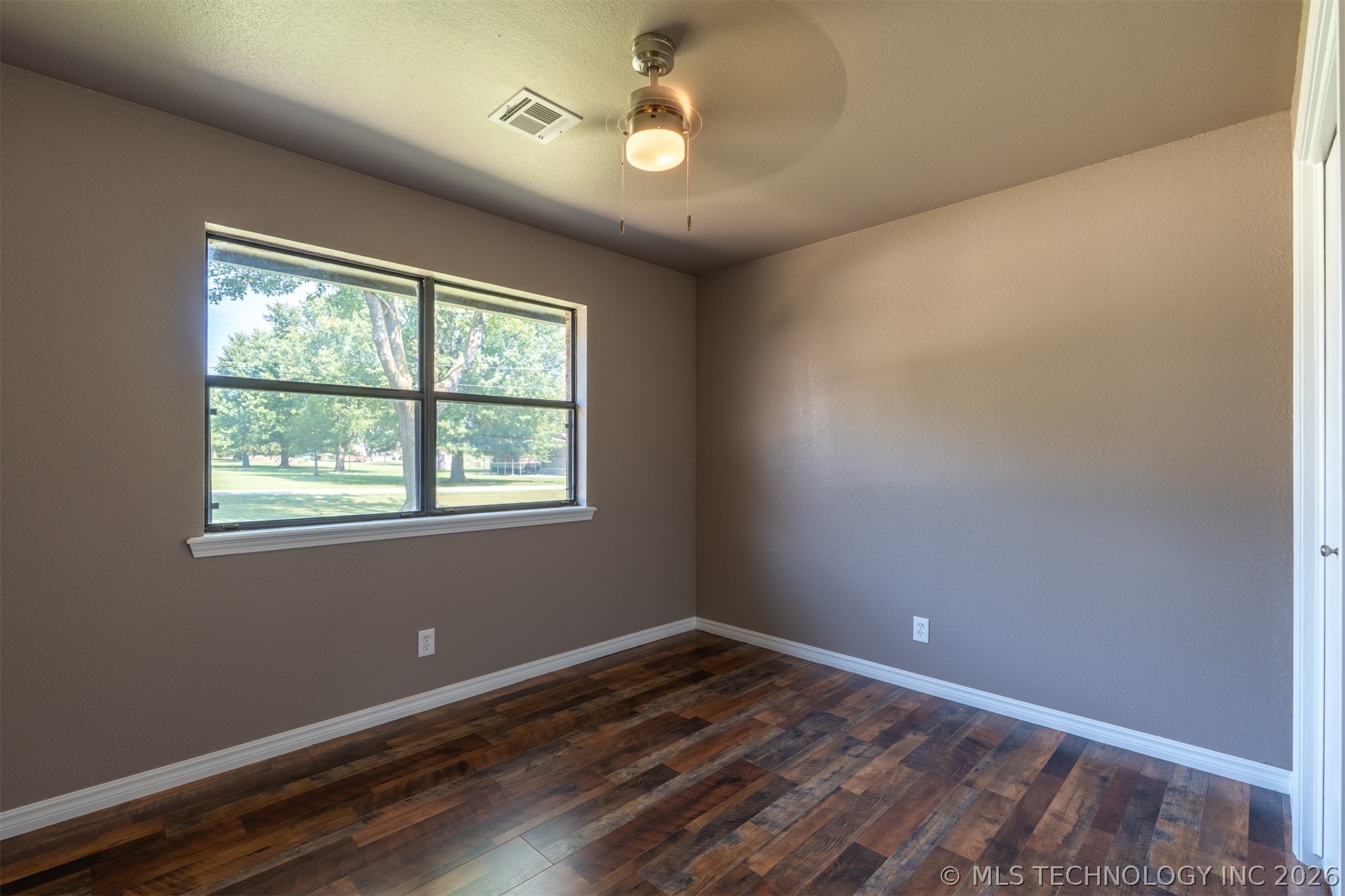 15536 E Anderson Drive Property Photo 27