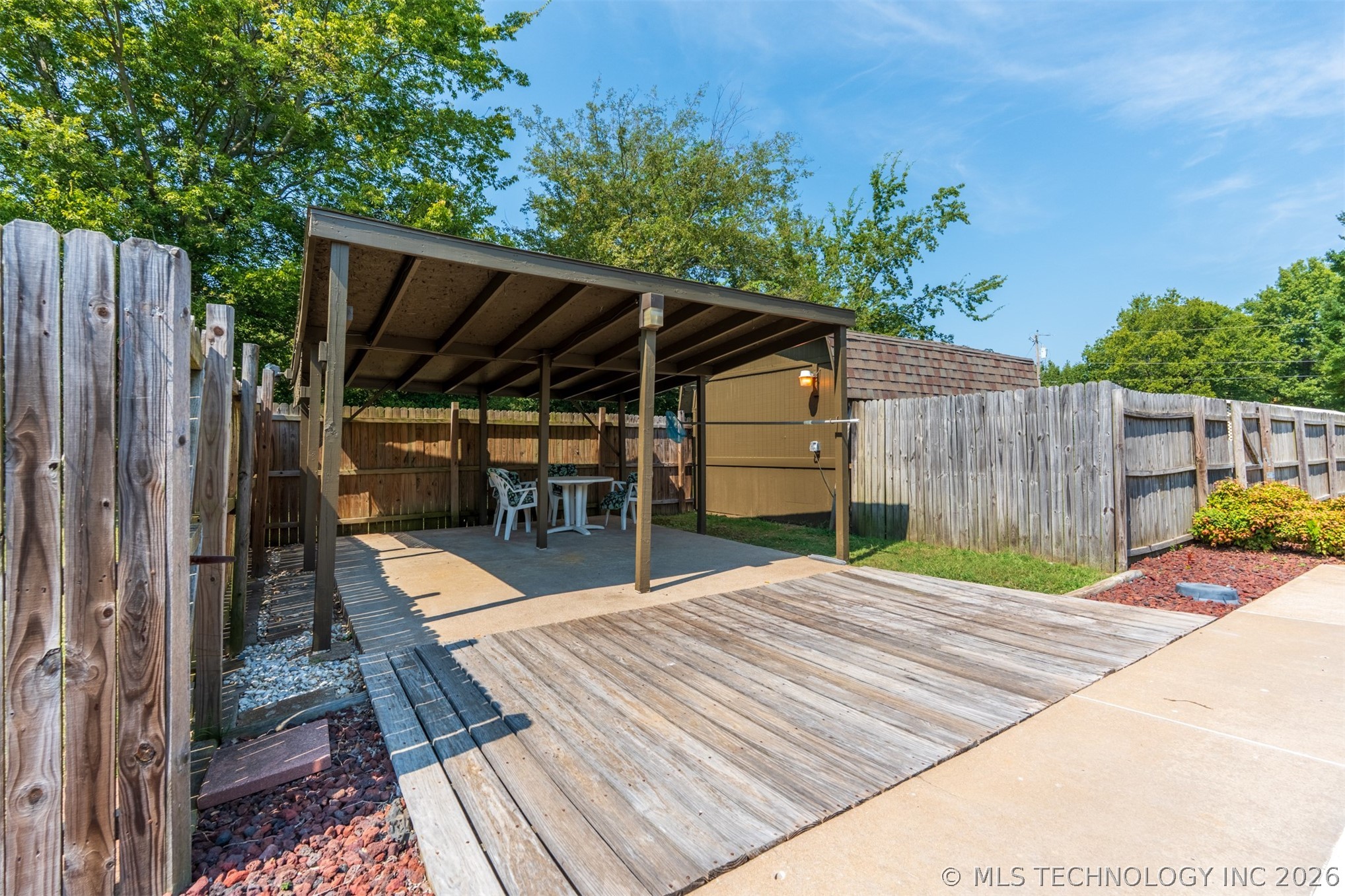 15536 E Anderson Drive Property Photo 45
