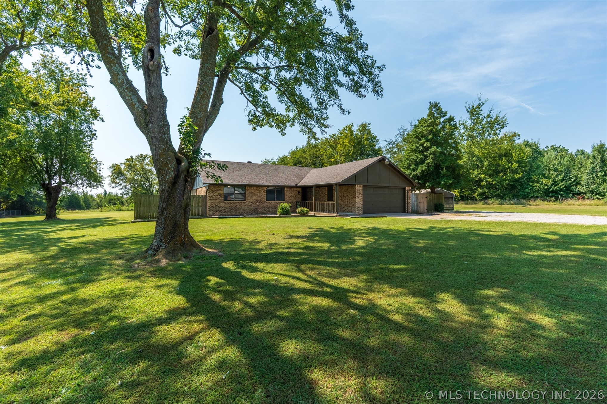 15536 E Anderson Drive Property Photo 54