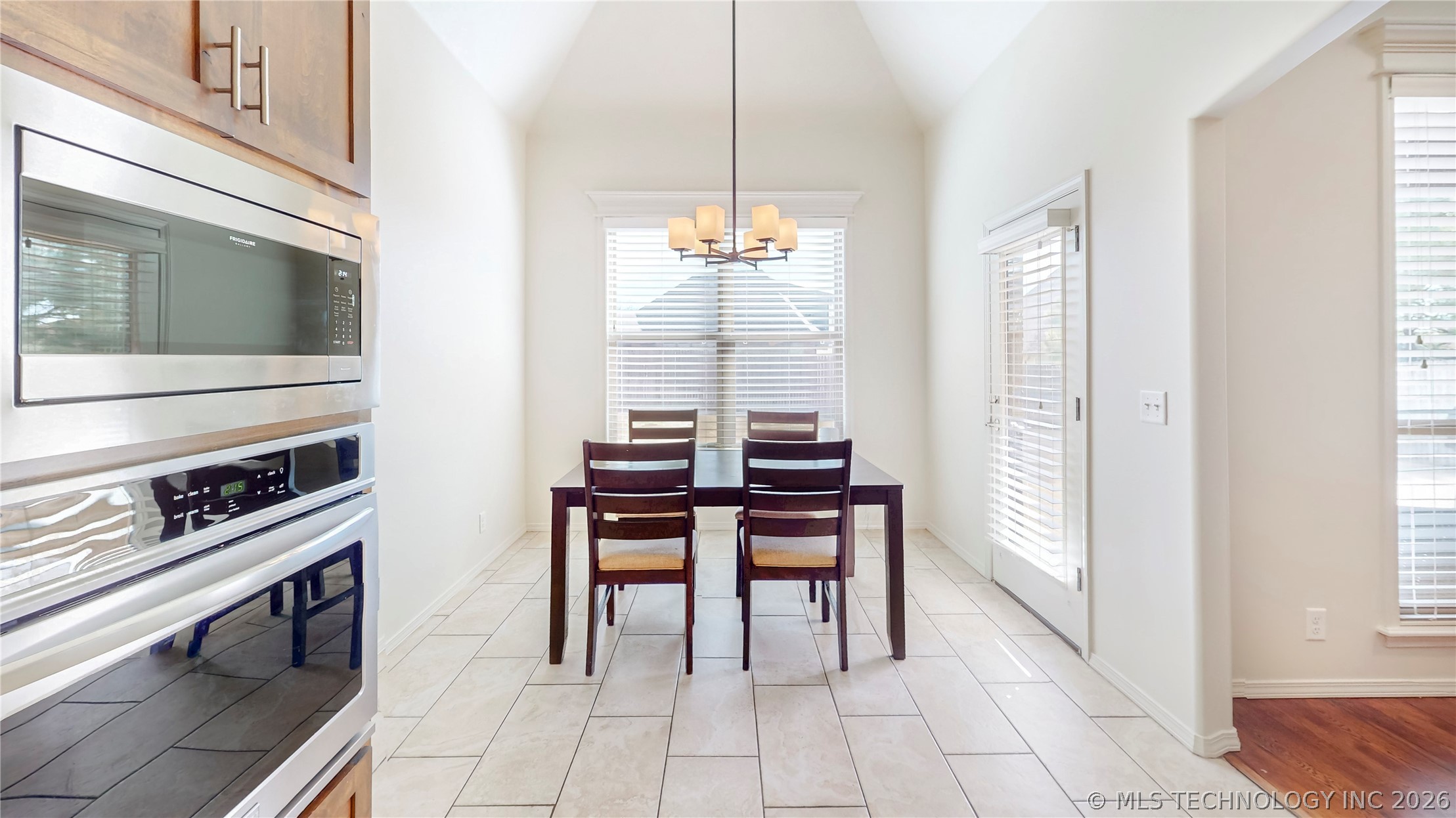 1601 E Pasadena Street Property Photo 13