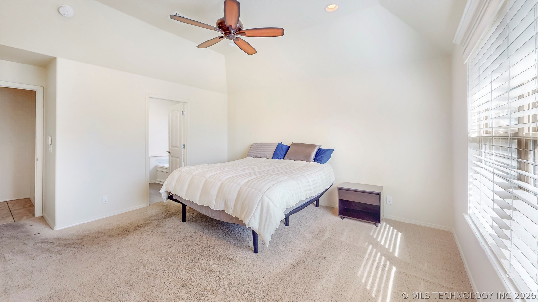 1601 E Pasadena Street Property Photo 14