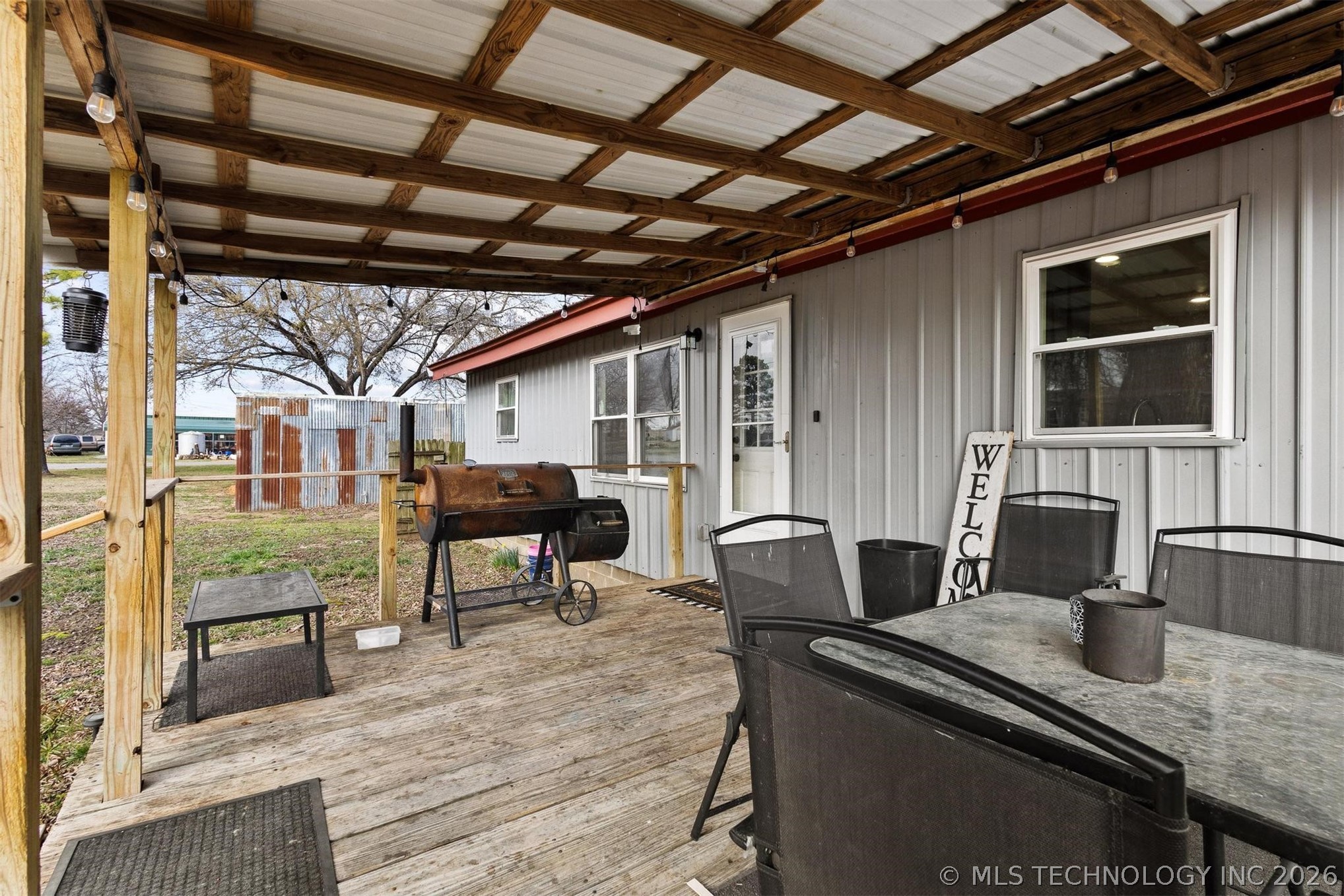 510 N Brackett Street Property Photo 3
