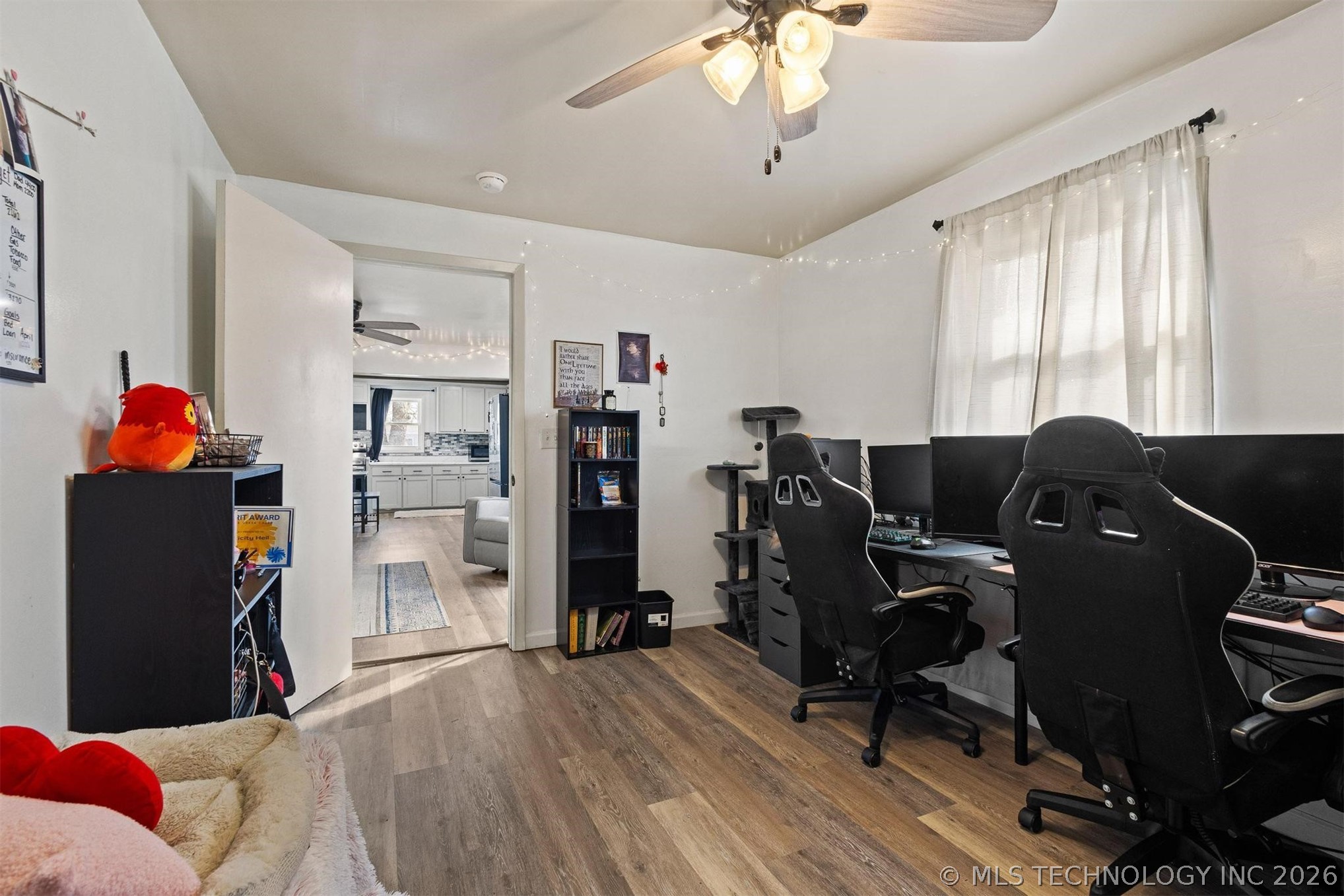 510 N Brackett Street Property Photo 14