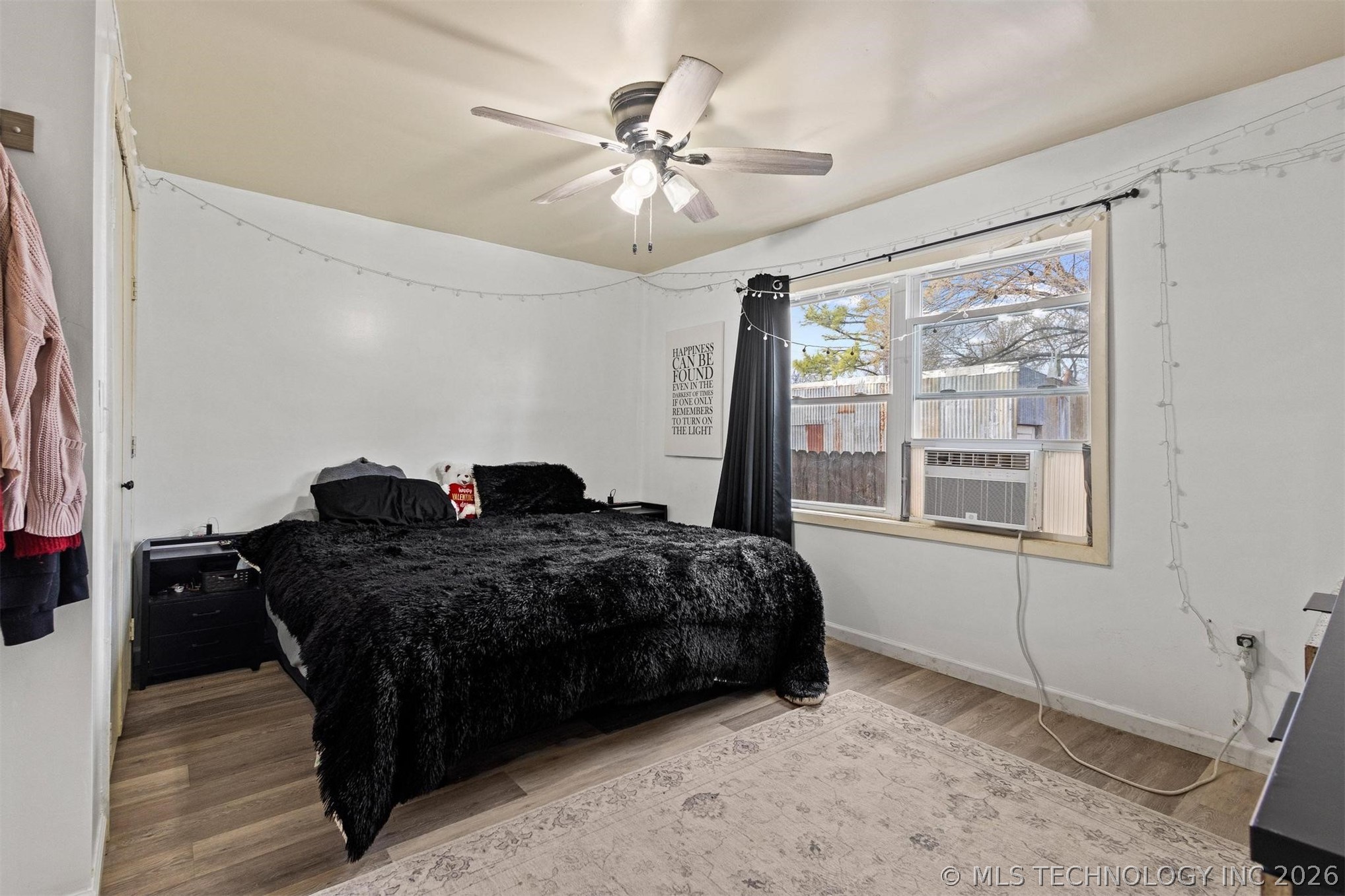 510 N Brackett Street Property Photo 22