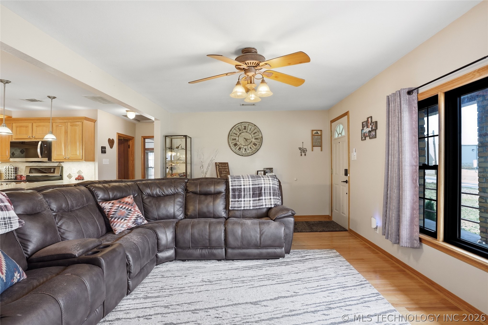 1004 W Pawnee Street Property Photo 9