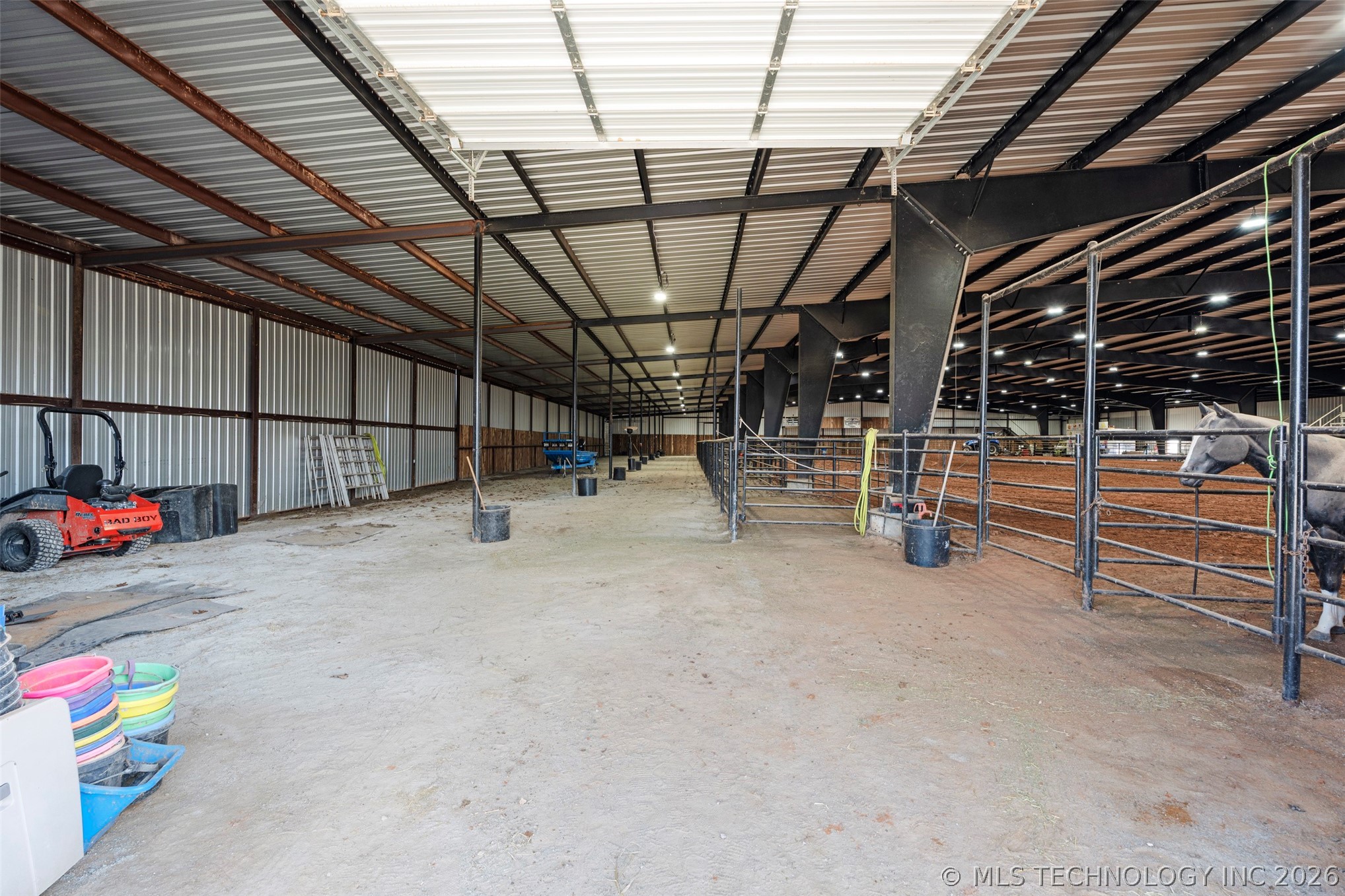 13354 E 520 Road Property Photo 4
