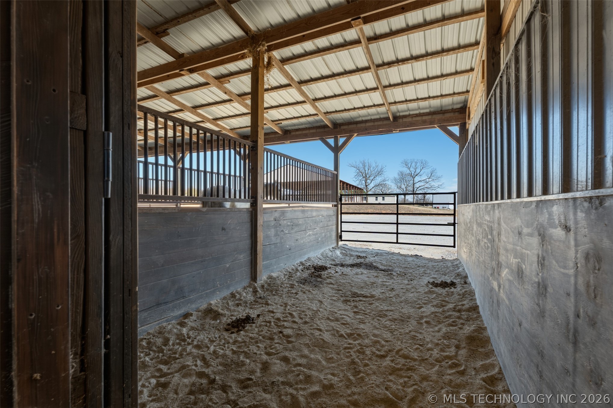 13354 E 520 Road Property Photo 24