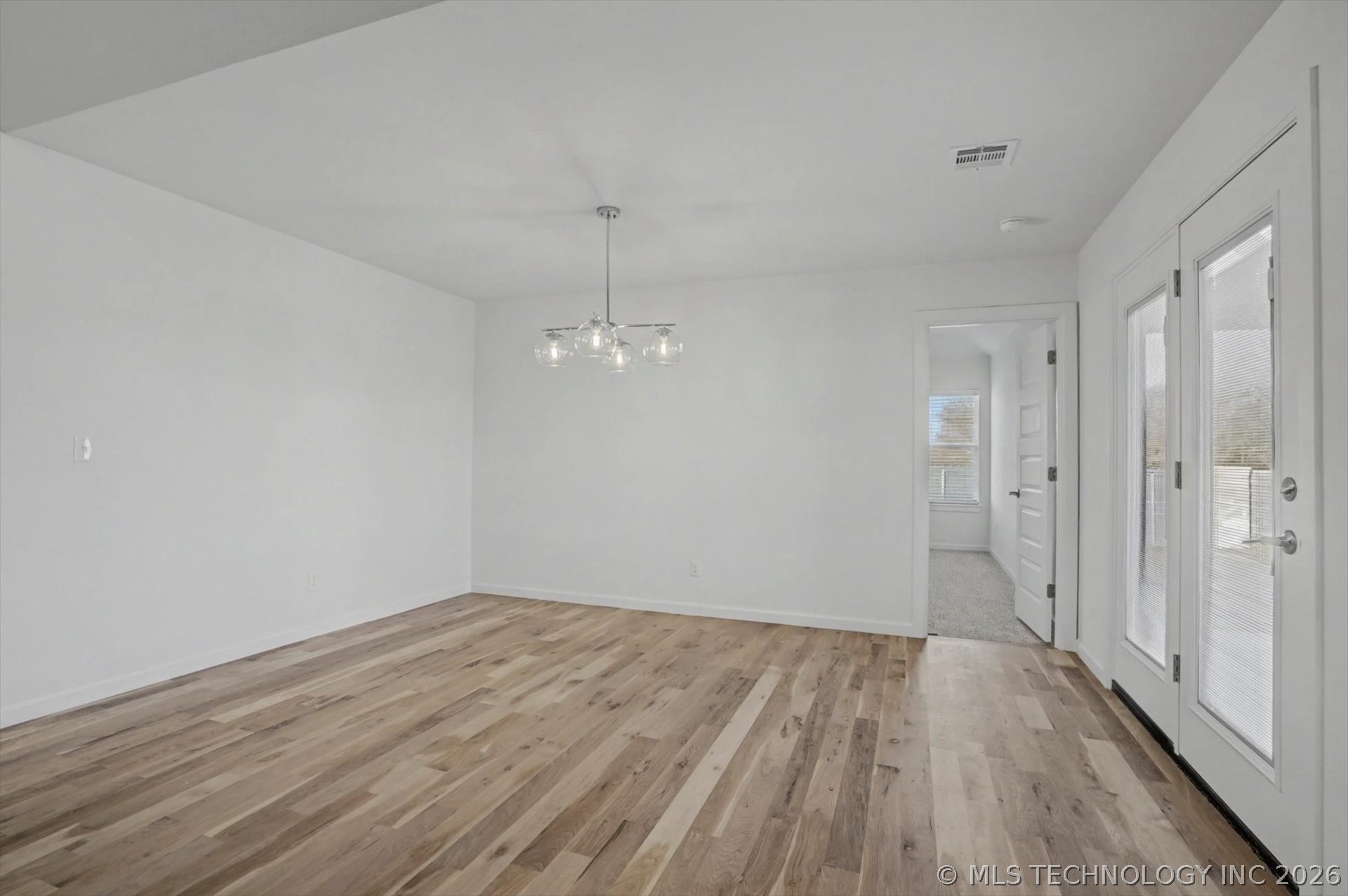10652 S 226th East Avenue Property Photo 11
