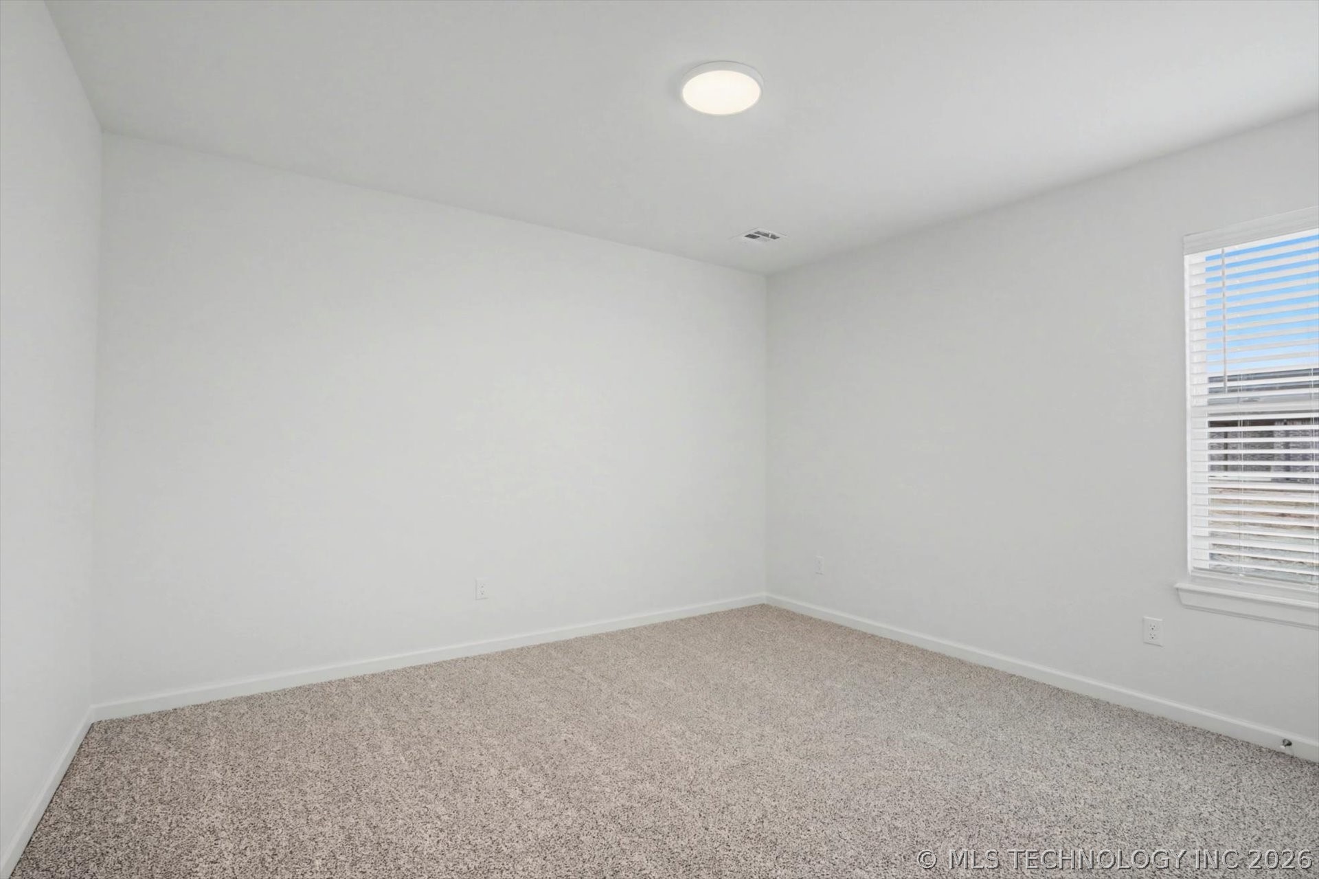 10652 S 226th East Avenue Property Photo 23