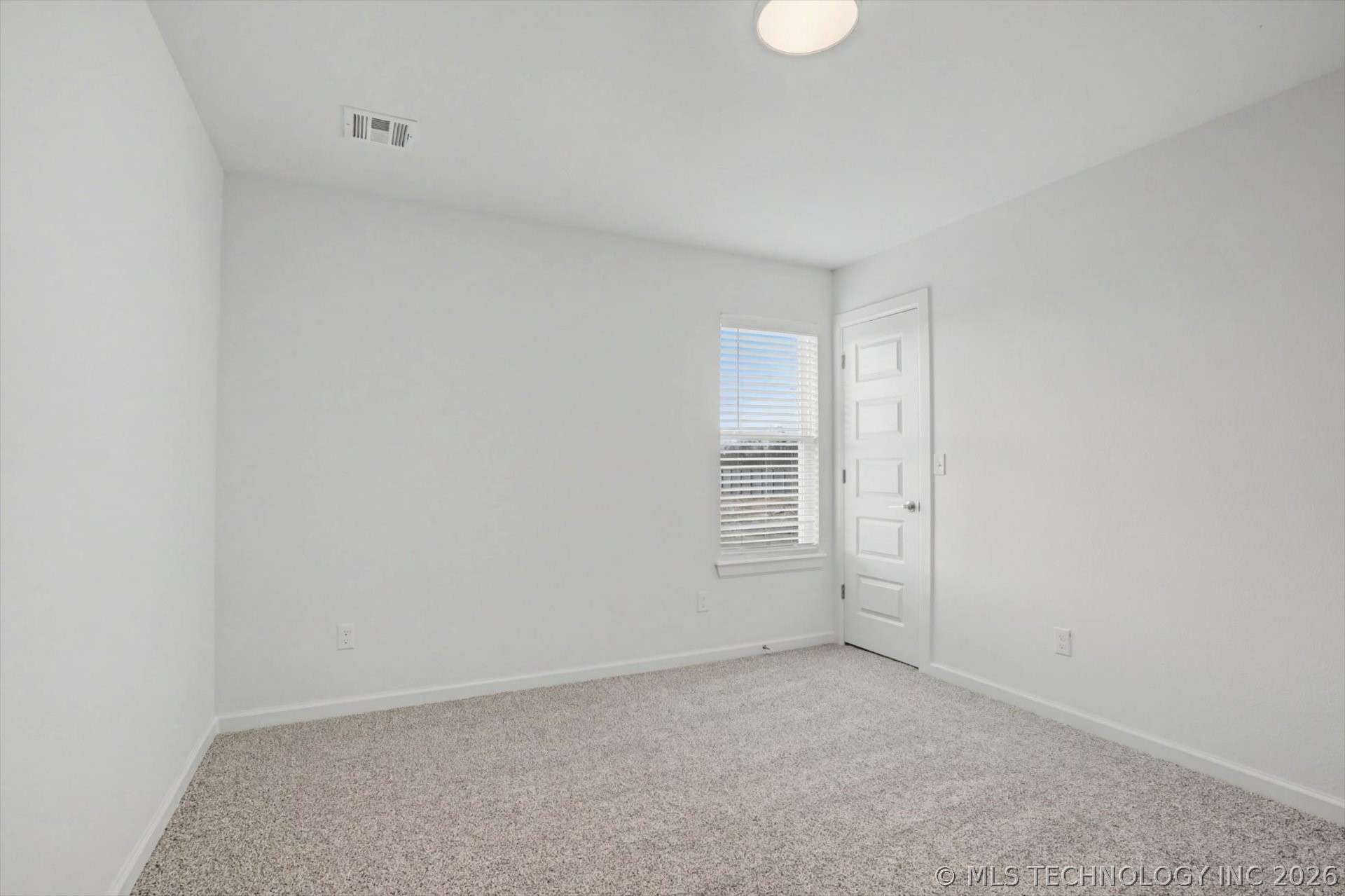 10652 S 226th East Avenue Property Photo 24