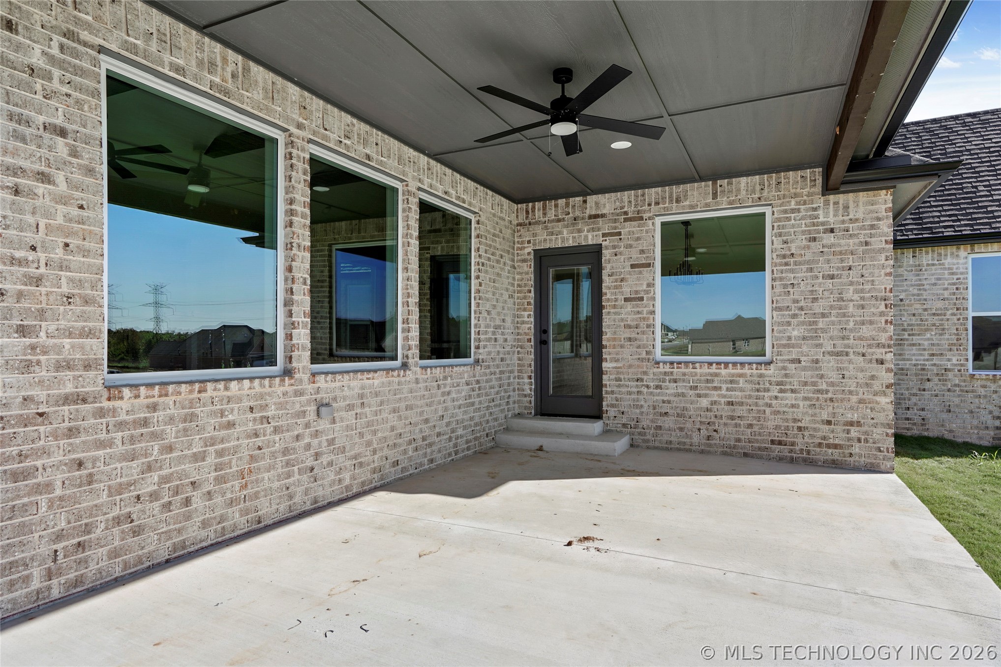 2718 E 134th Circle Property Photo 44