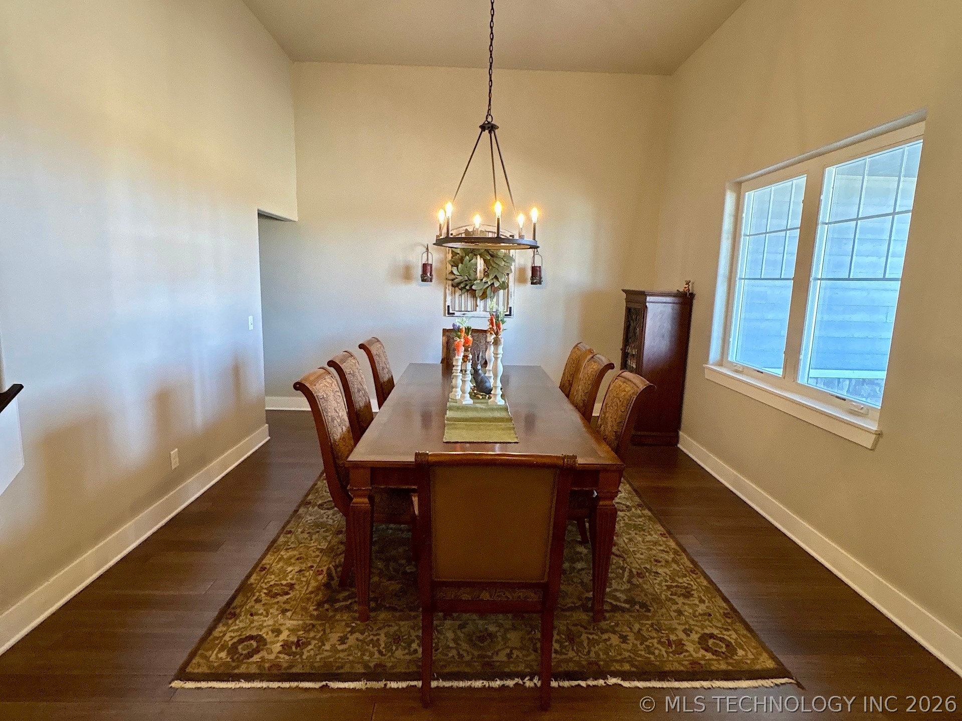 2323 N Oak Grove Road Property Photo 12