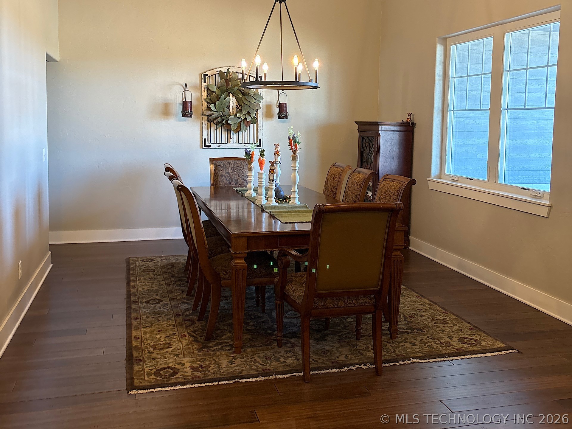 2323 N Oak Grove Road Property Photo 13